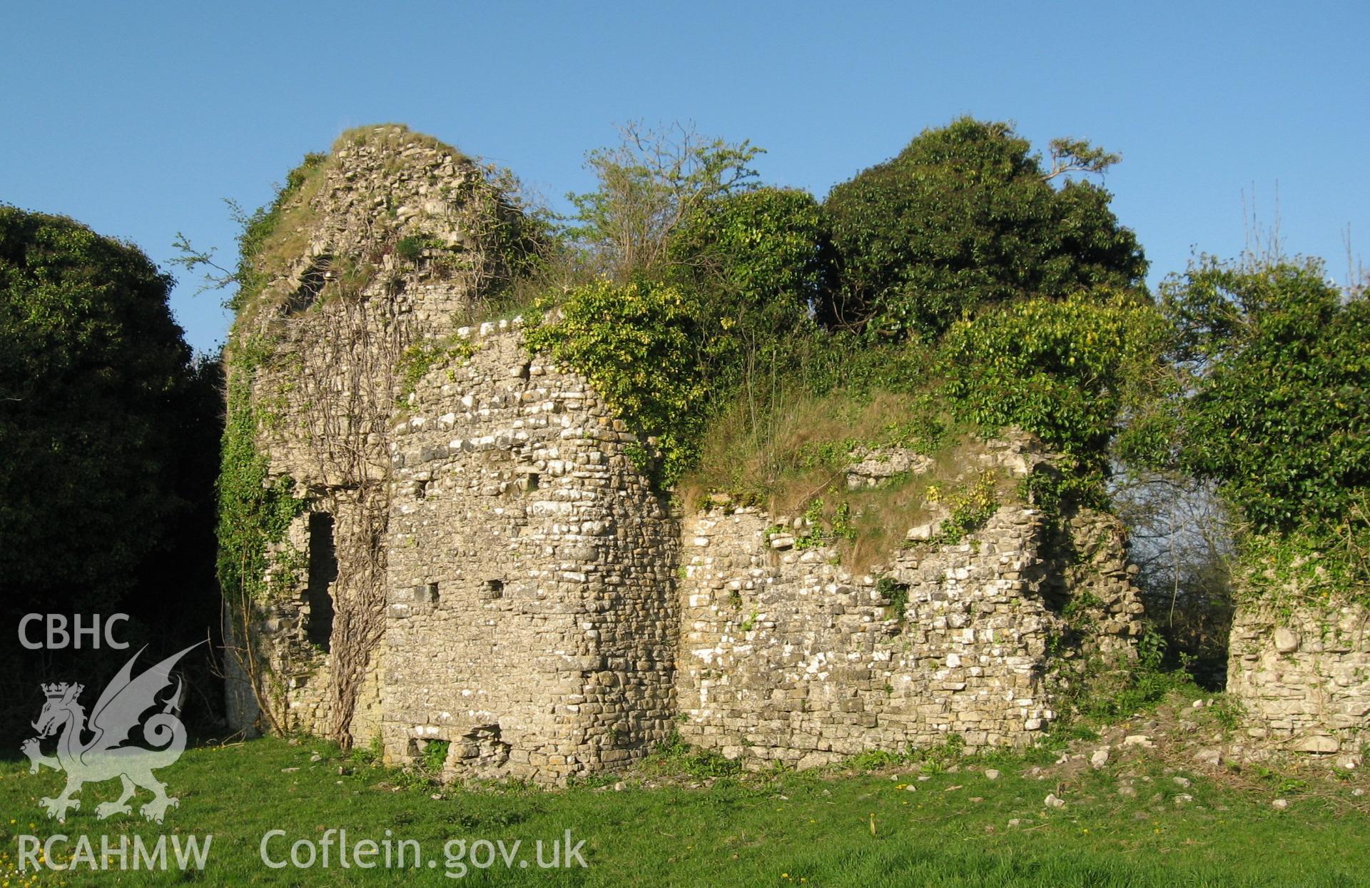 Colour photo of Penmark Castle, taken by Paul R. Davis, 3rd February 2007.