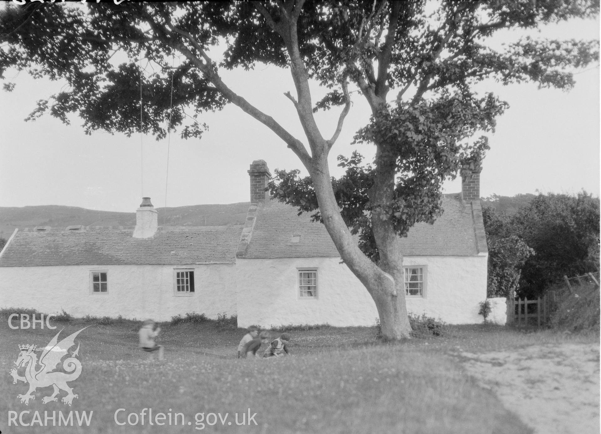 Black and white photograph of Pen-Y-Bont, Pentraeth.