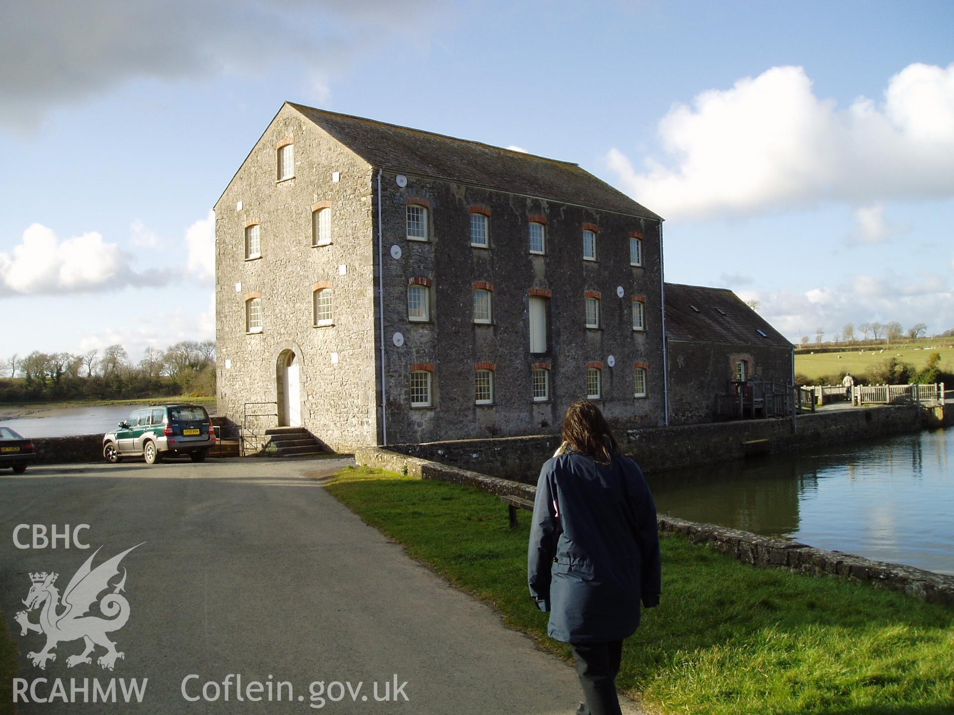 Colour digital photograph showing the Carew Tidal Mill,  taken by Phil Kingdom, 2008.