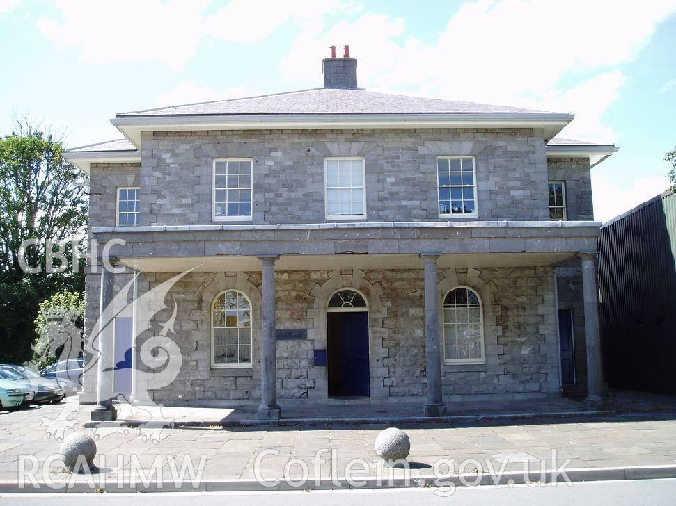 Colour digital photograph showing the Guardhouse at Pembroke Dockyard taken by Phil Kingdom, 2008.