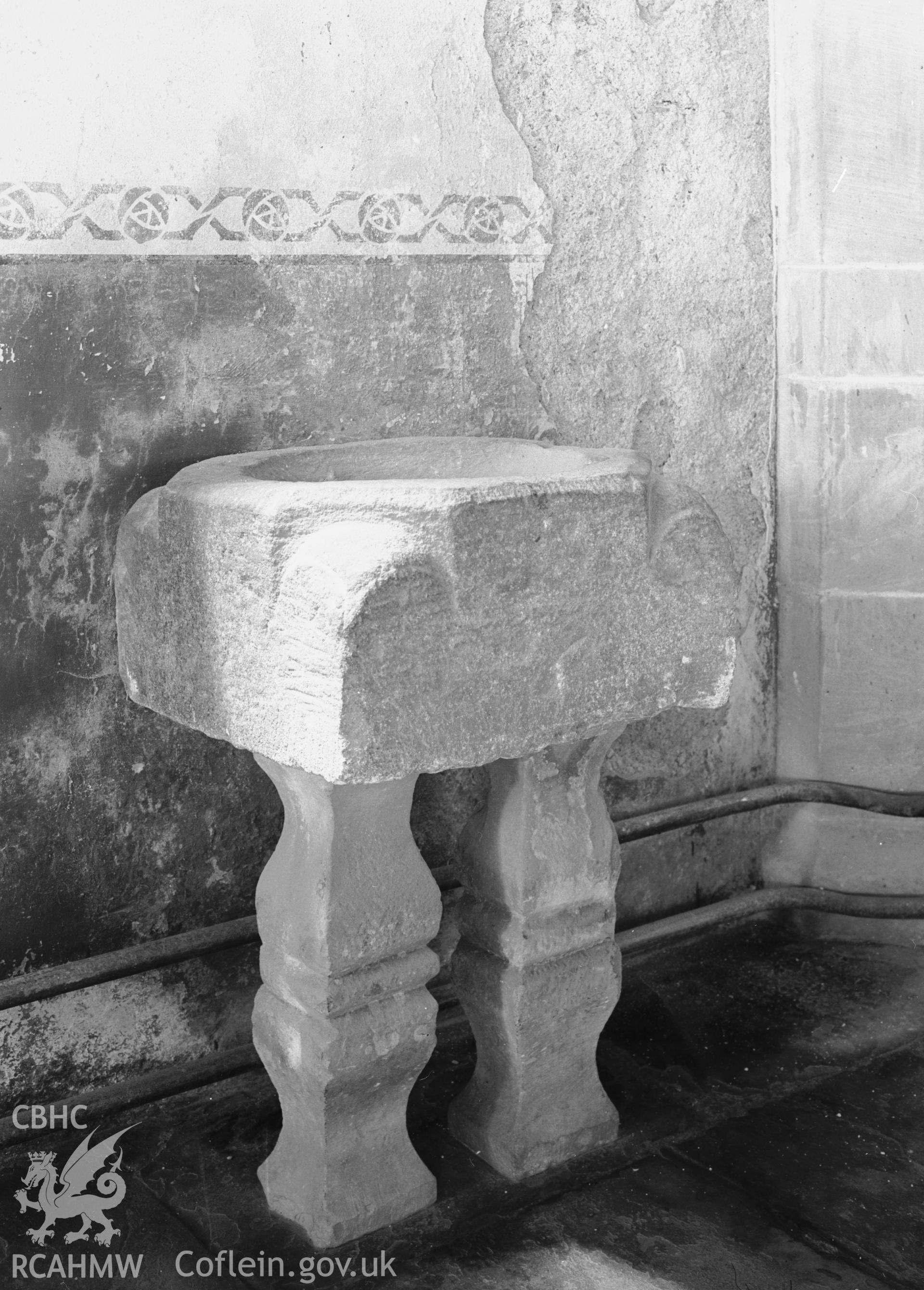 Interior: disused font