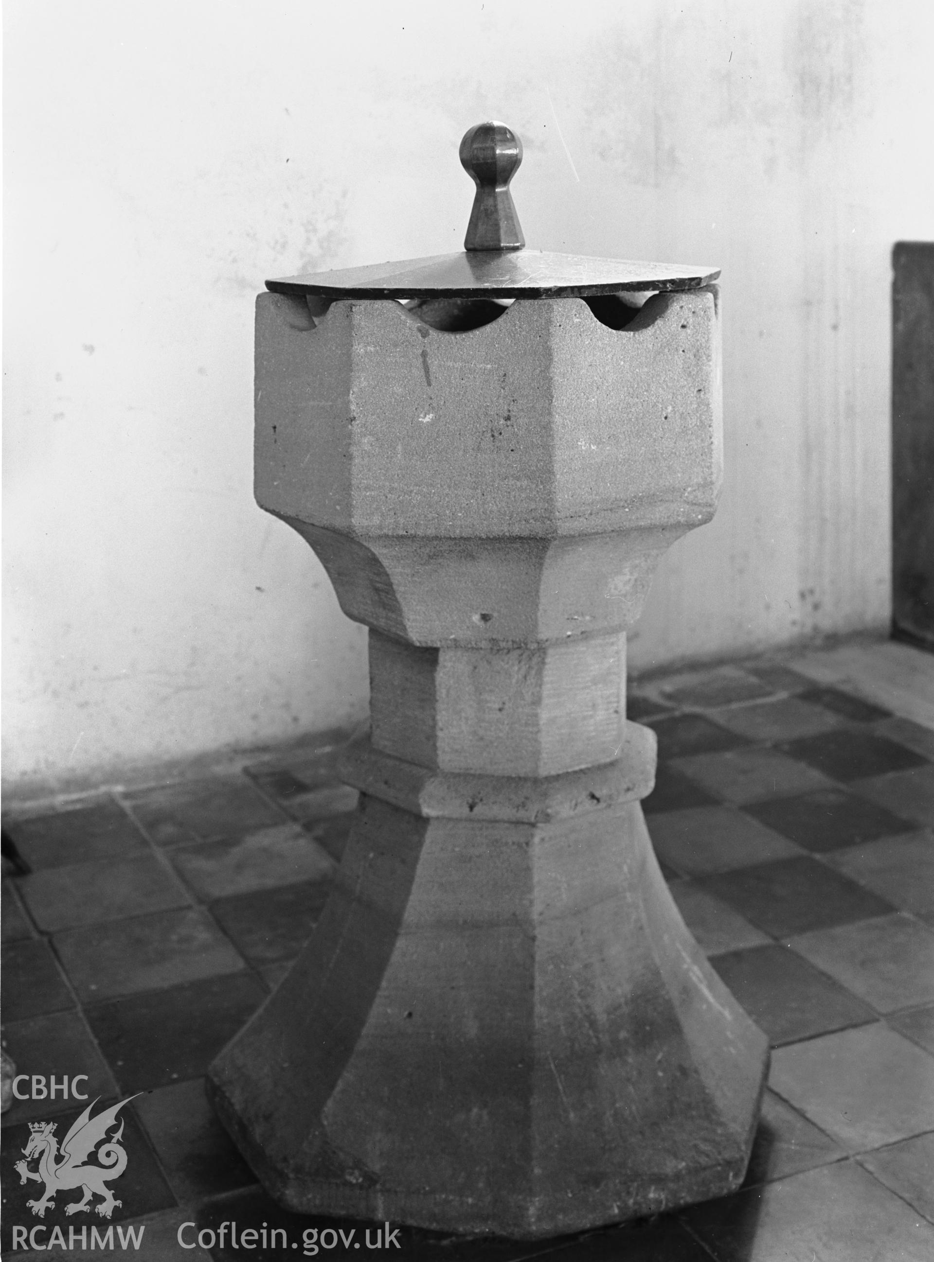 Interior view showing the octagonal font.