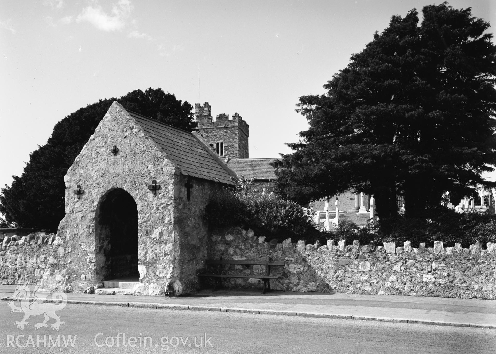 Lych gate