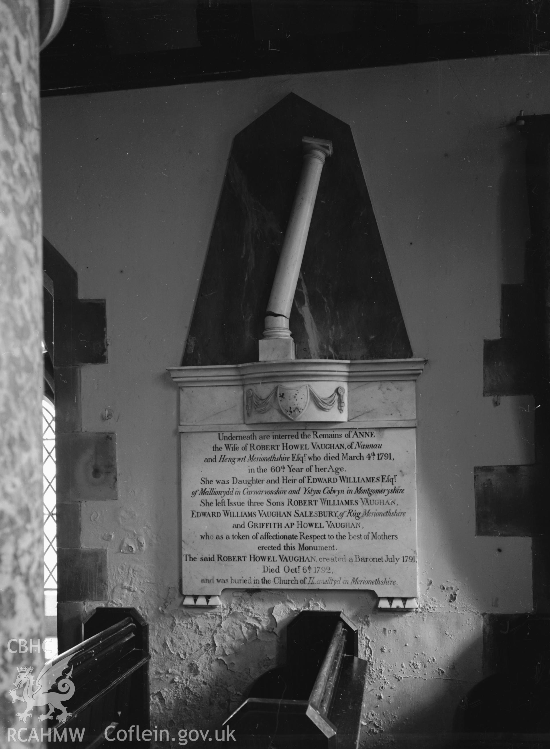 Interior: Vaughan memorial