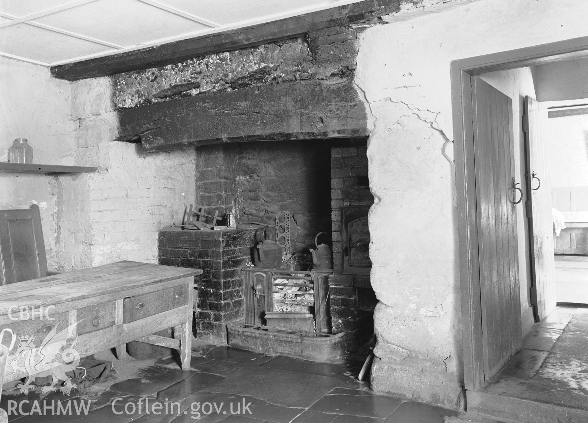 Interior view showing the kitchen.