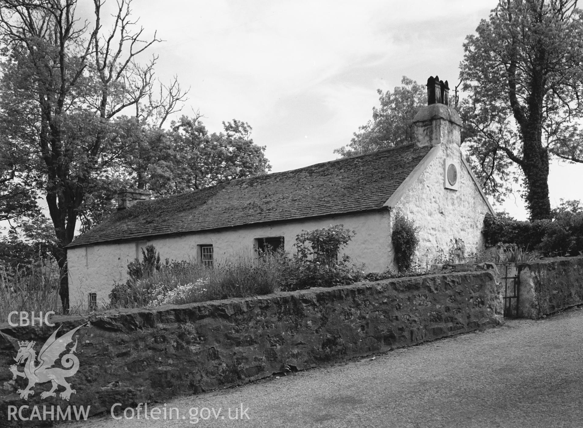 Ysgubor Wen, Llanengan; one black and white photograph taken by G.B. Mason, 1952.