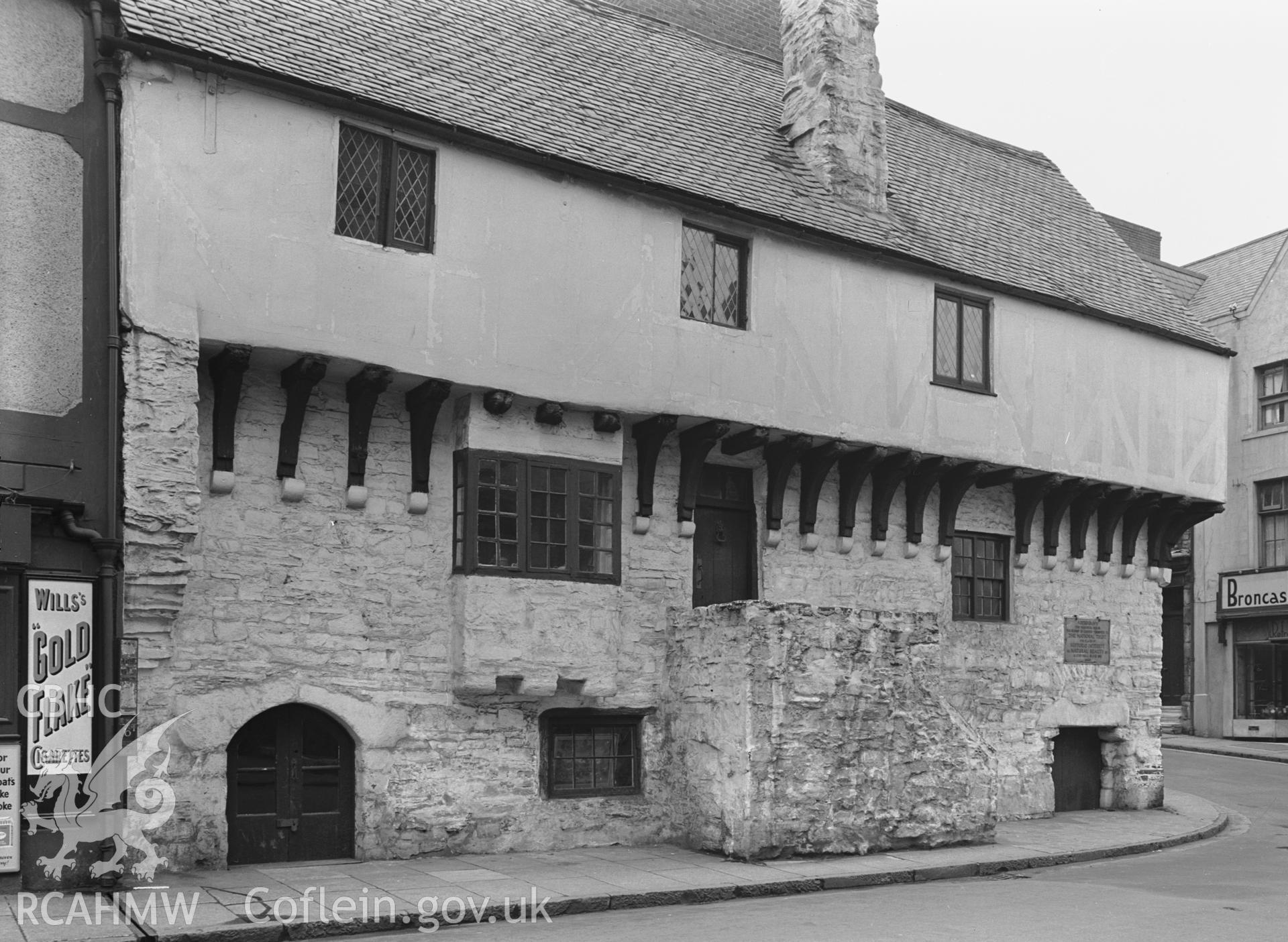 Exterior view showing the Castle Street elevation.