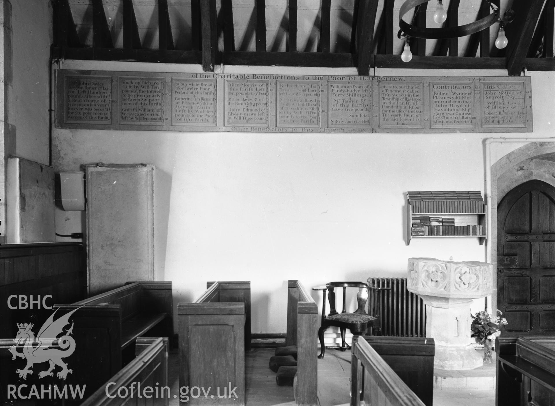 Interior: Old gallery font