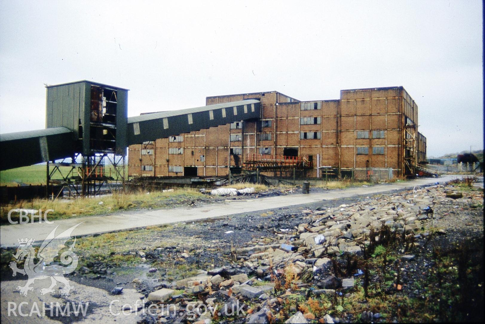 Digital photograph showing Cynheidre colliery, taken 1990