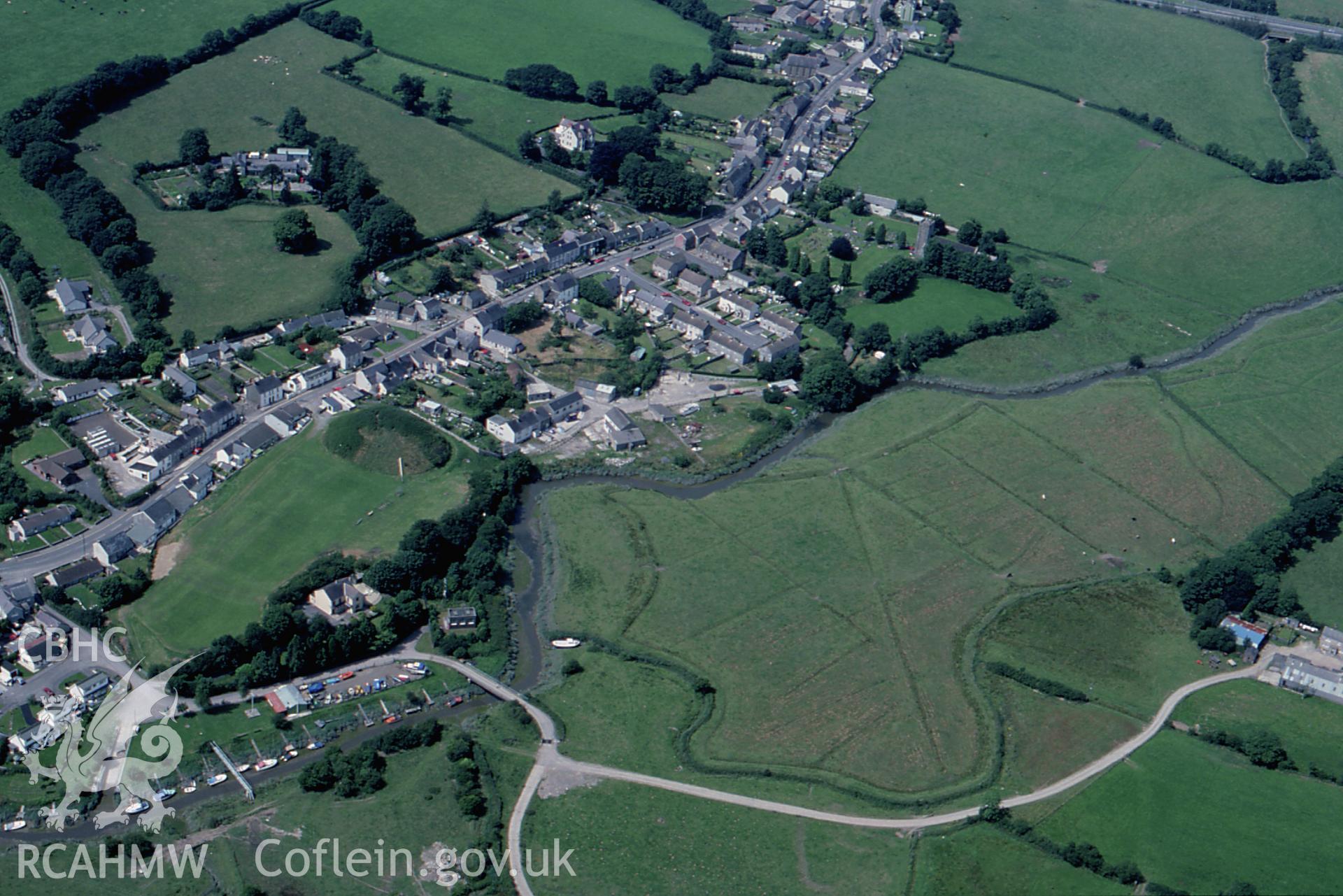 RCAHMW colour slide oblique aerial photograph of Glog Camp, Llangunllo, taken by C.R.Musson on the 18/07/1997