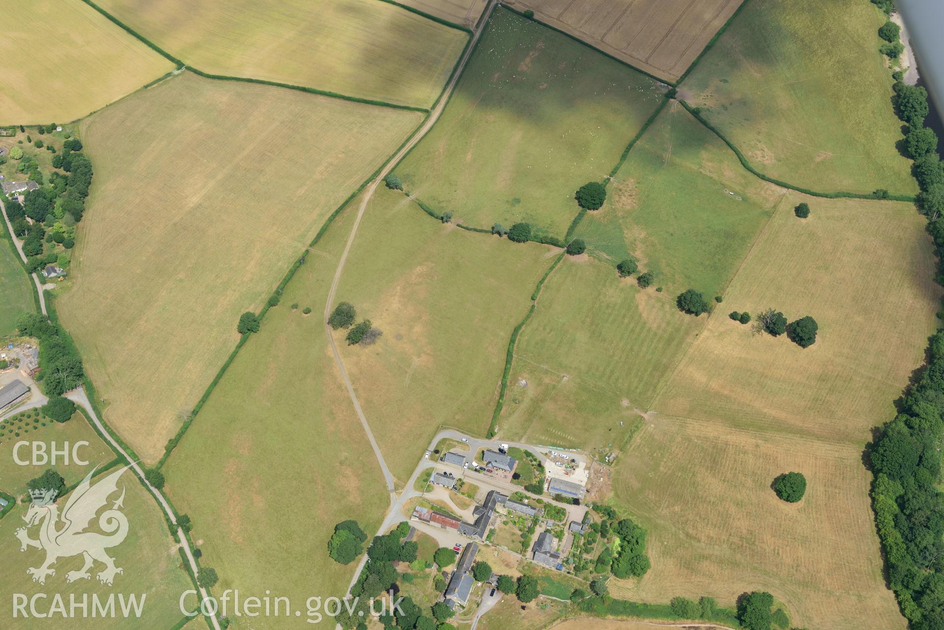 Royal Commission aerial photography of Clyro Roman fort, with parchmarks, taken on 19th July 2018 during the 2018 drought.