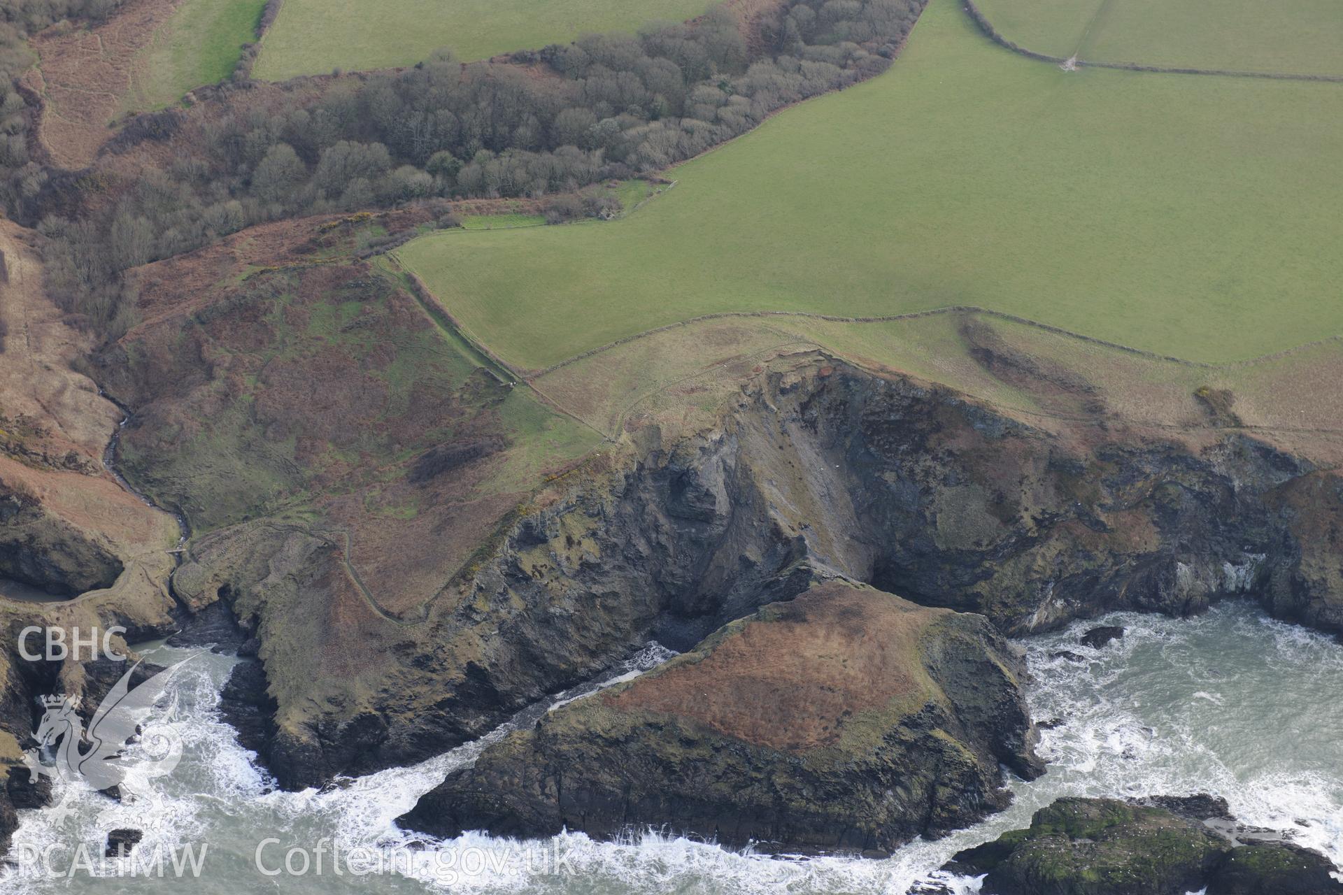 Castell Treruffydd, near Moylgrove, Cardigan. Oblique aerial photograph taken during the Royal Commission's programme of archaeological aerial reconnaissance by Toby Driver on 13th March 2015.