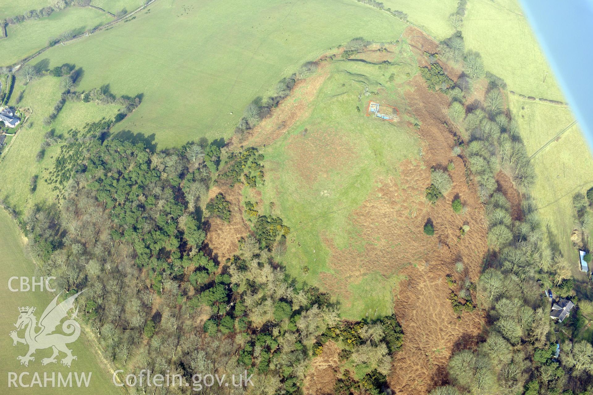 Moel-y-Gaer hillfort, Bodfari. Oblique aerial photograph taken during the Royal Commission?s programme of archaeological aerial reconnaissance by Toby Driver on 28th February 2013.