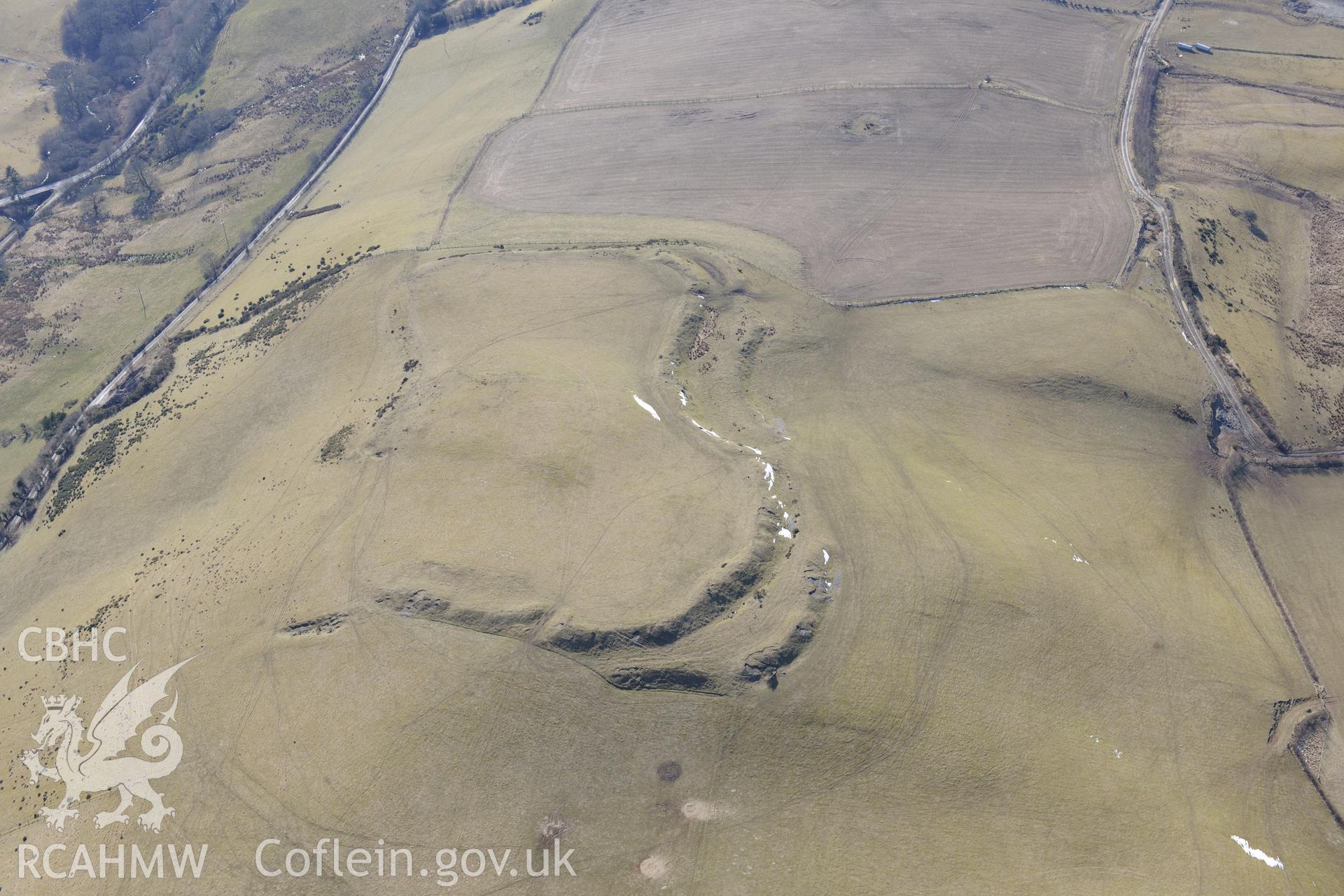 Gaer Fawr hillfort, north of Lledrod, Aberystwyth. Oblique aerial photograph taken during the Royal Commission?s programme of archaeological aerial reconnaissance by Toby Driver on 2nd April 2013.