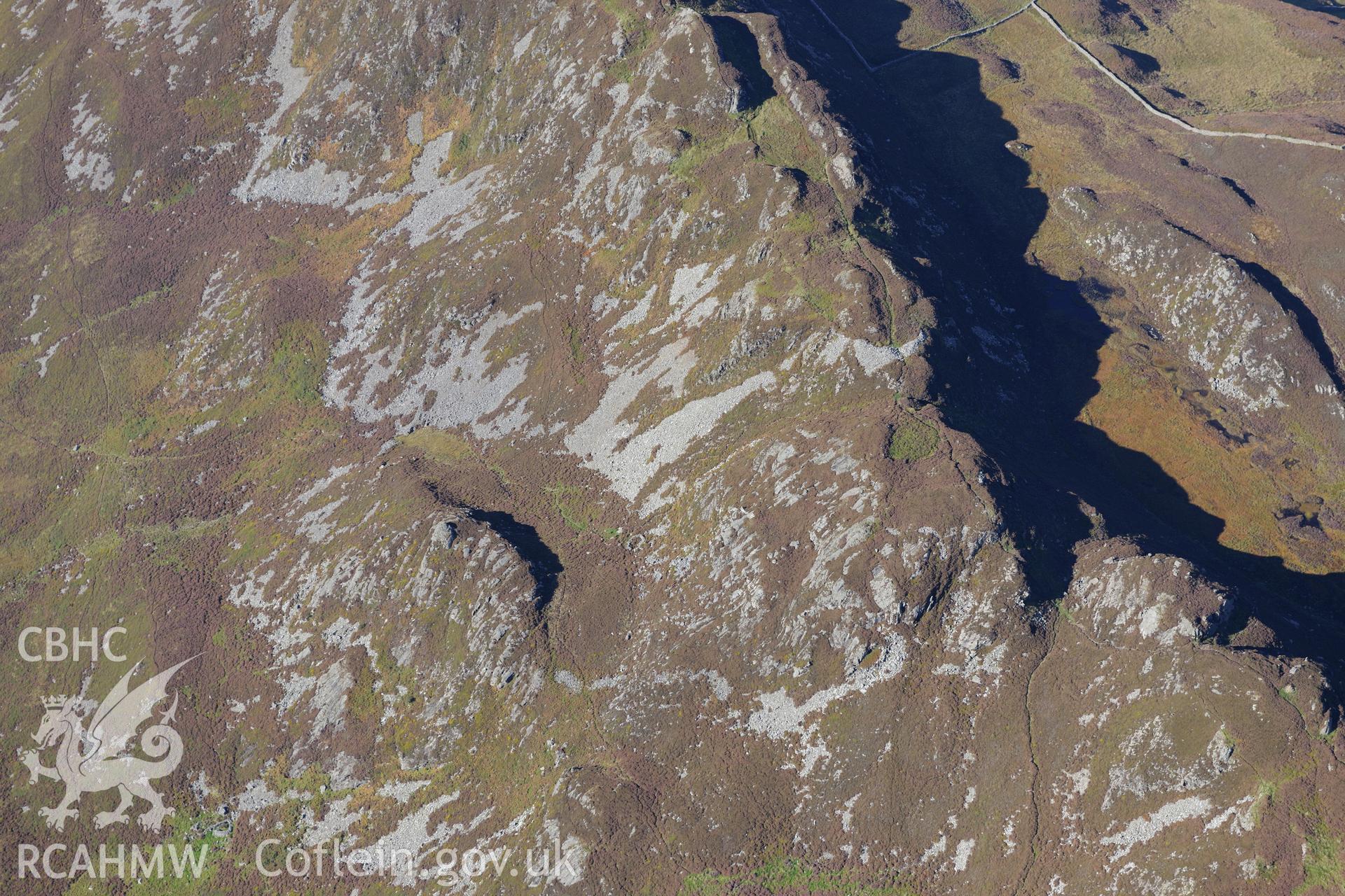 Pared y Cefnhir hillfort, about halfway between Dolgellau and Fairbourne. Oblique aerial photograph taken during the Royal Commission's programme of archaeological aerial reconnaissance by Toby Driver on 2nd October 2015.