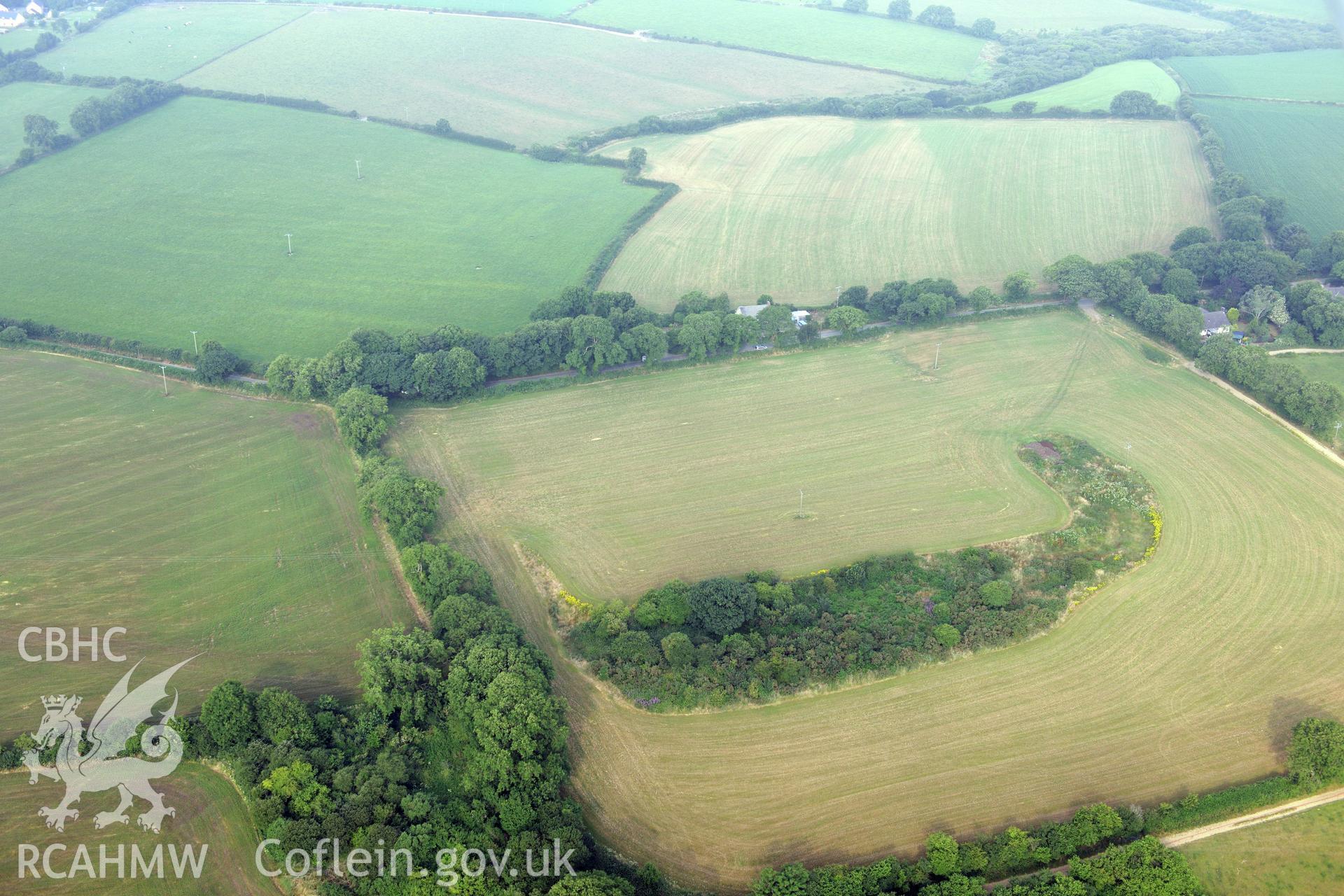 Royal Commission aerial photography of Wiston Roman fort recorded during drought conditions on 22nd July 2013.