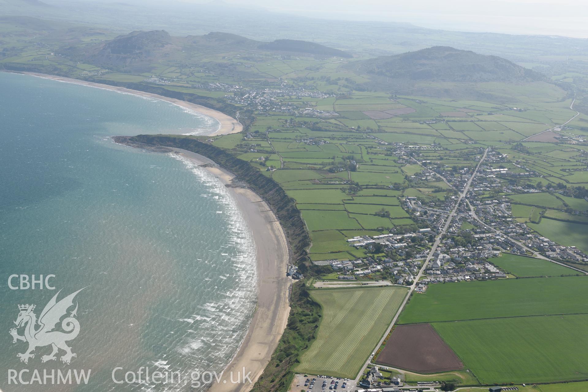 Aerial photography of Morfa Nefyn taken on 3rd May 2017.  Baseline aerial reconnaissance survey for the CHERISH Project. ? Crown: CHERISH PROJECT 2017. Produced with EU funds through the Ireland Wales Co-operation Programme 2014-2020. All material made freely available through the Open Government Licence.