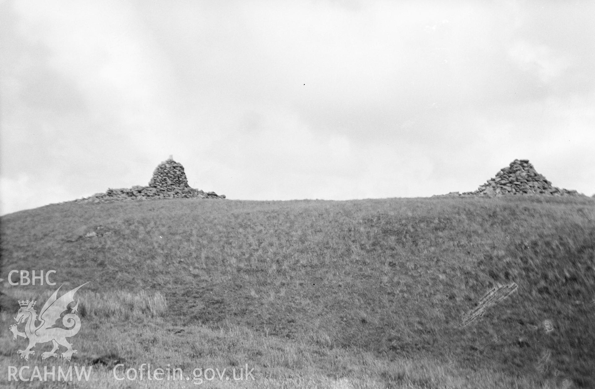 Digital copy of a nitrate negative showing Carn Gwilym Cairns.