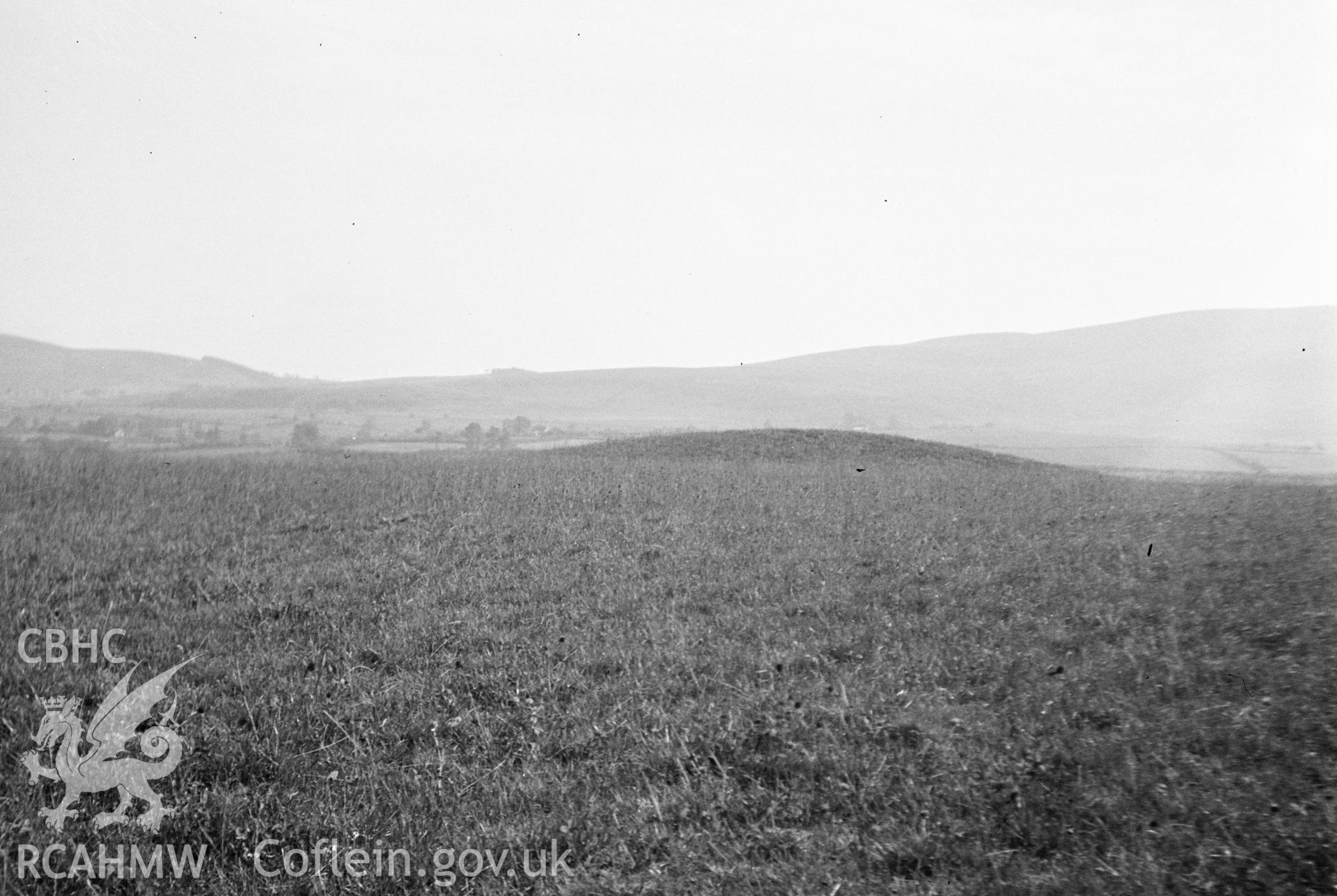 Digital copy of a nitrate negative showing Crugyn Tumulus.