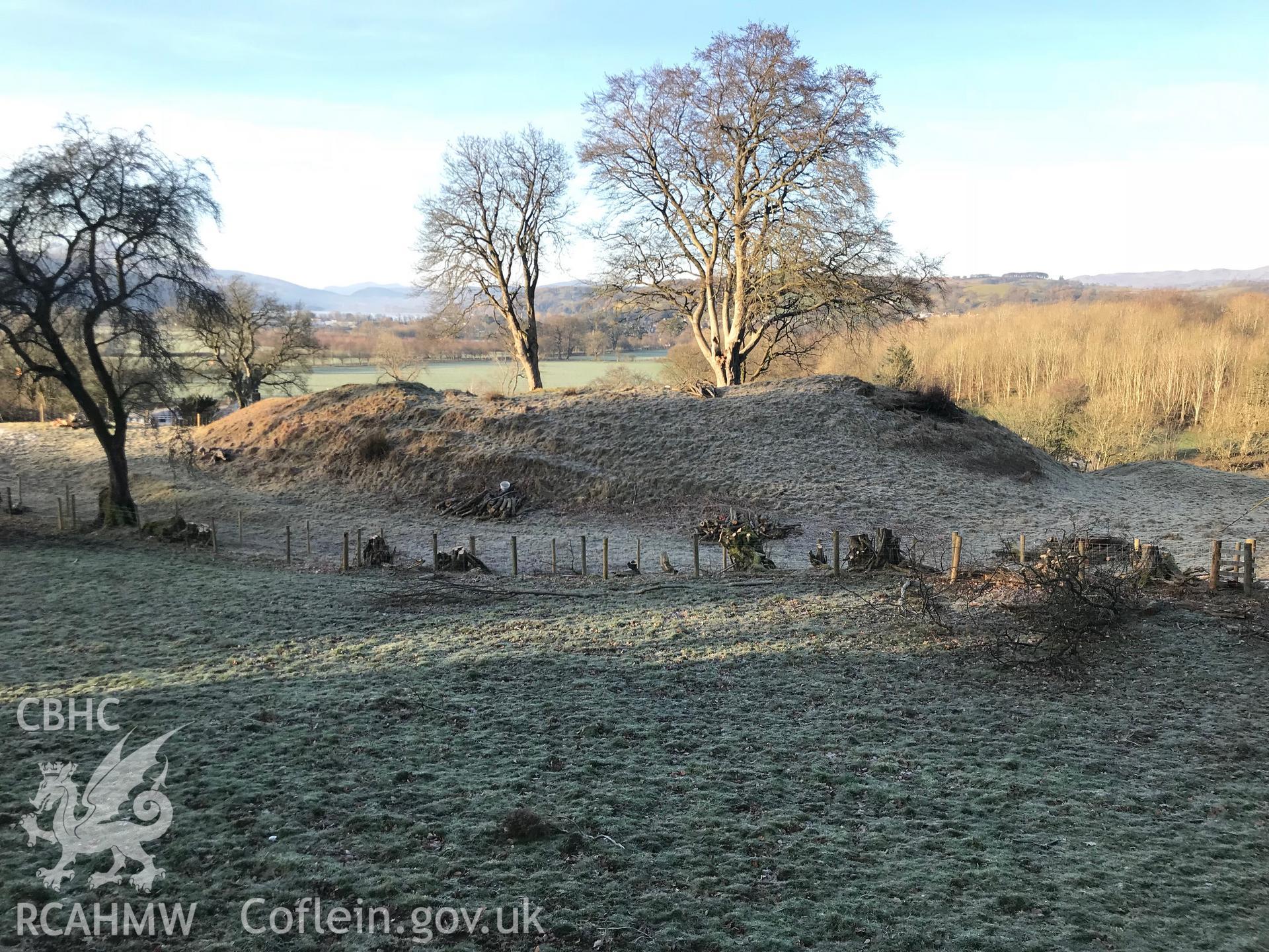 Colour photograph of earthwork at Pen Ucha'r Llan, Llanfor, north east of Bala, taken by Paul R. Davis on 15th February 2019.