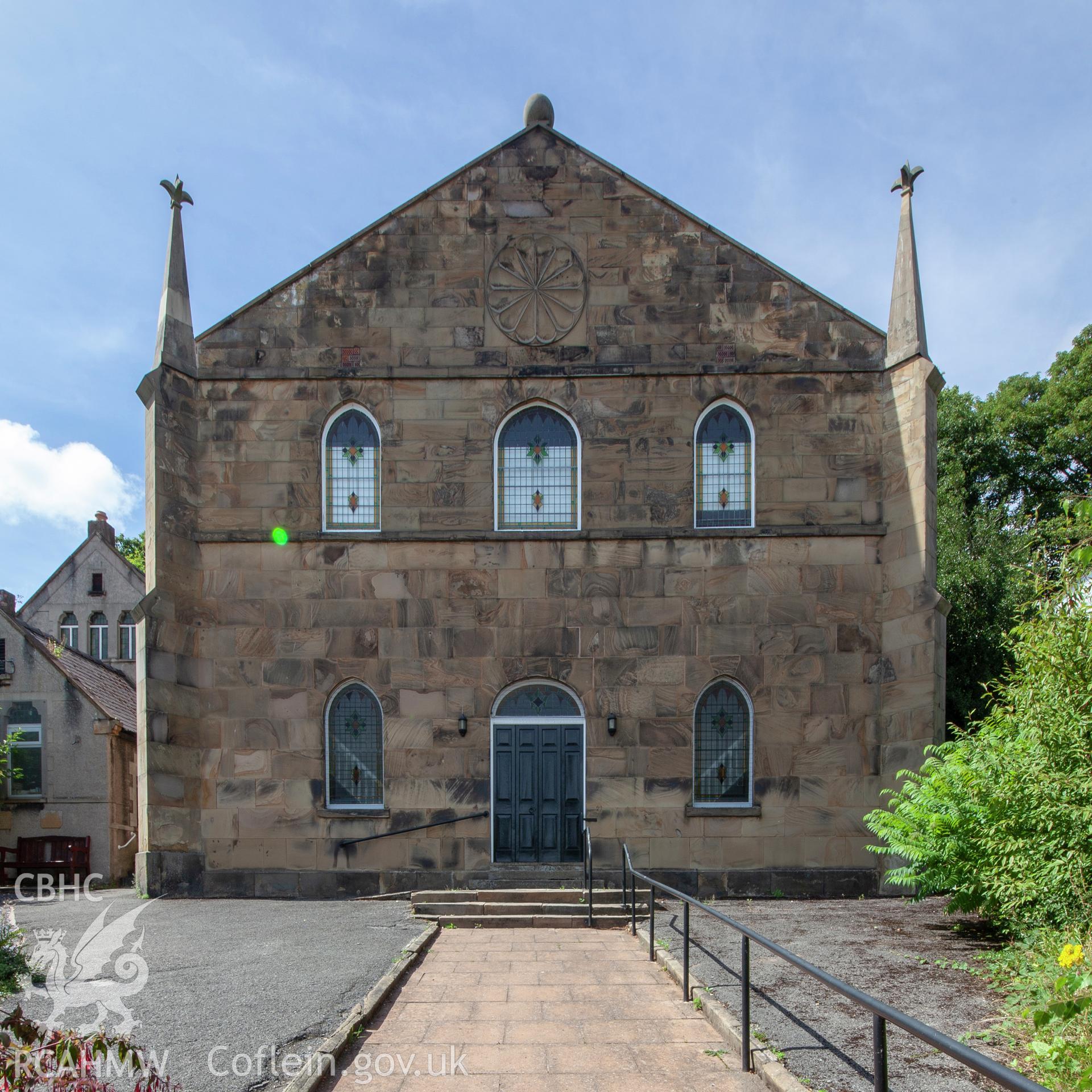 Colour photograph showing front elevation and entrance of Pendref Welsh Wesleyan Methodist Church, Denbigh Road, Mold. Photographed by Richard Barrett on 4th August 2018.