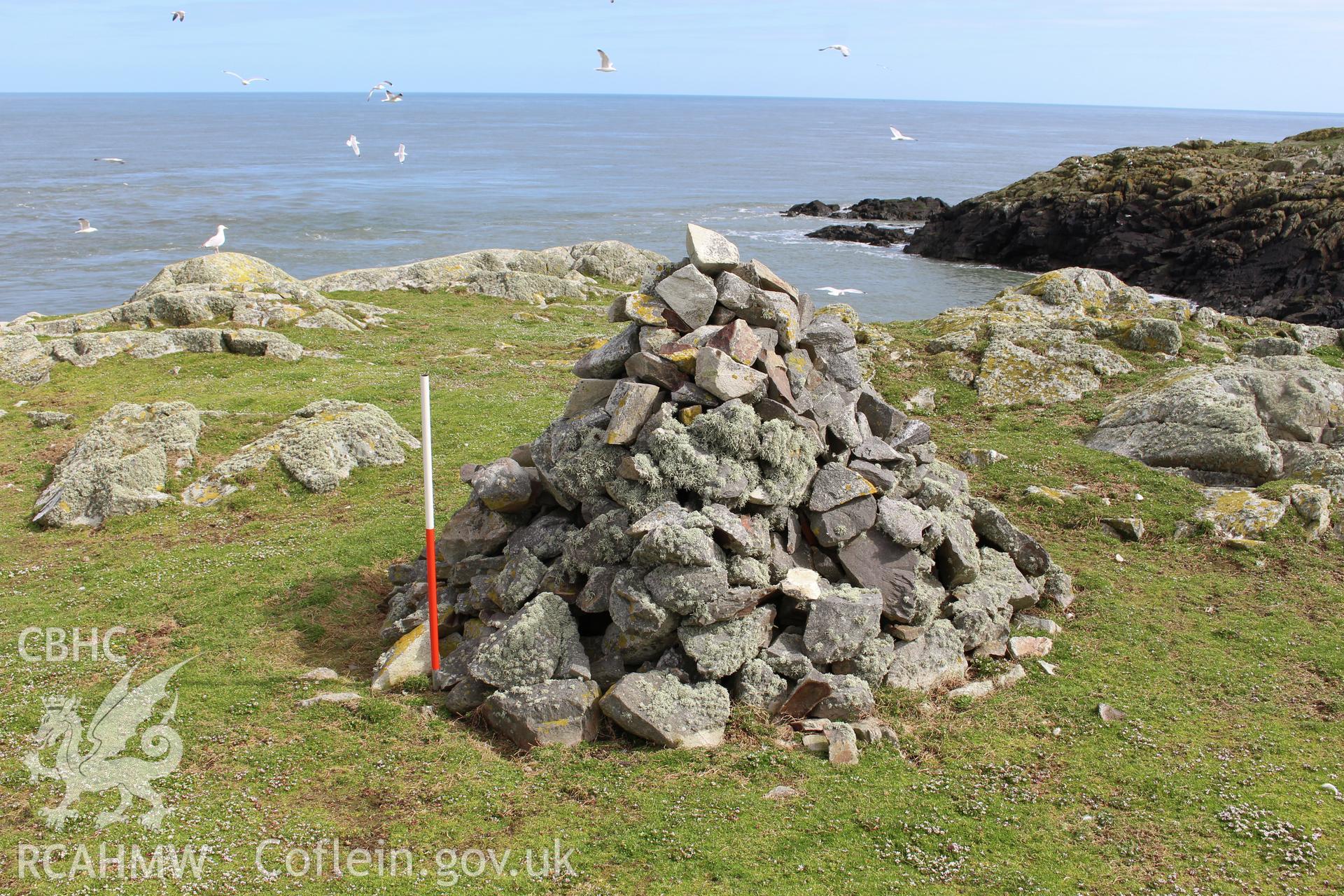 Skerries, northern stone beacons