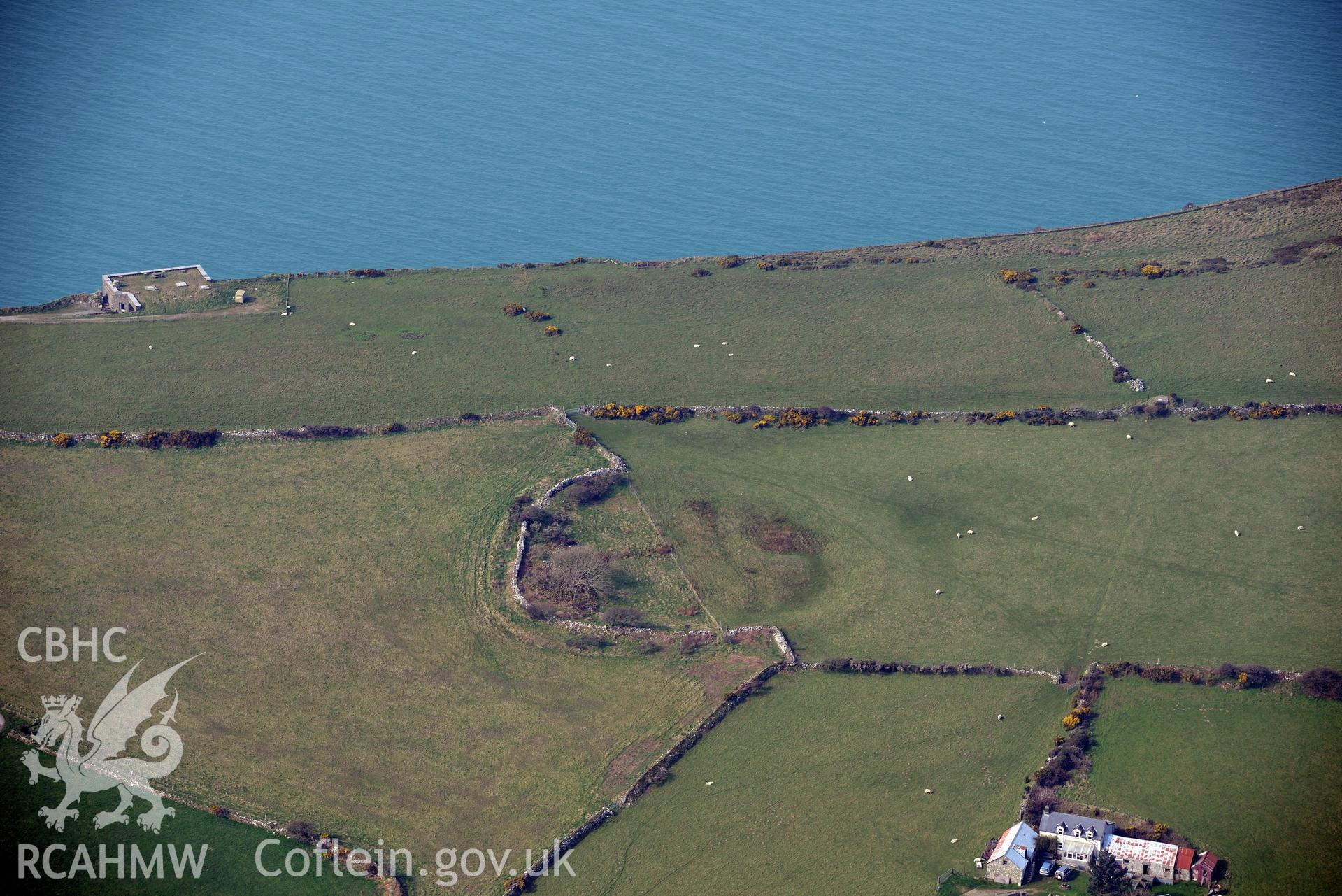 Royal Commission aerial photography of Gaer Wen taken on 27th March 2017