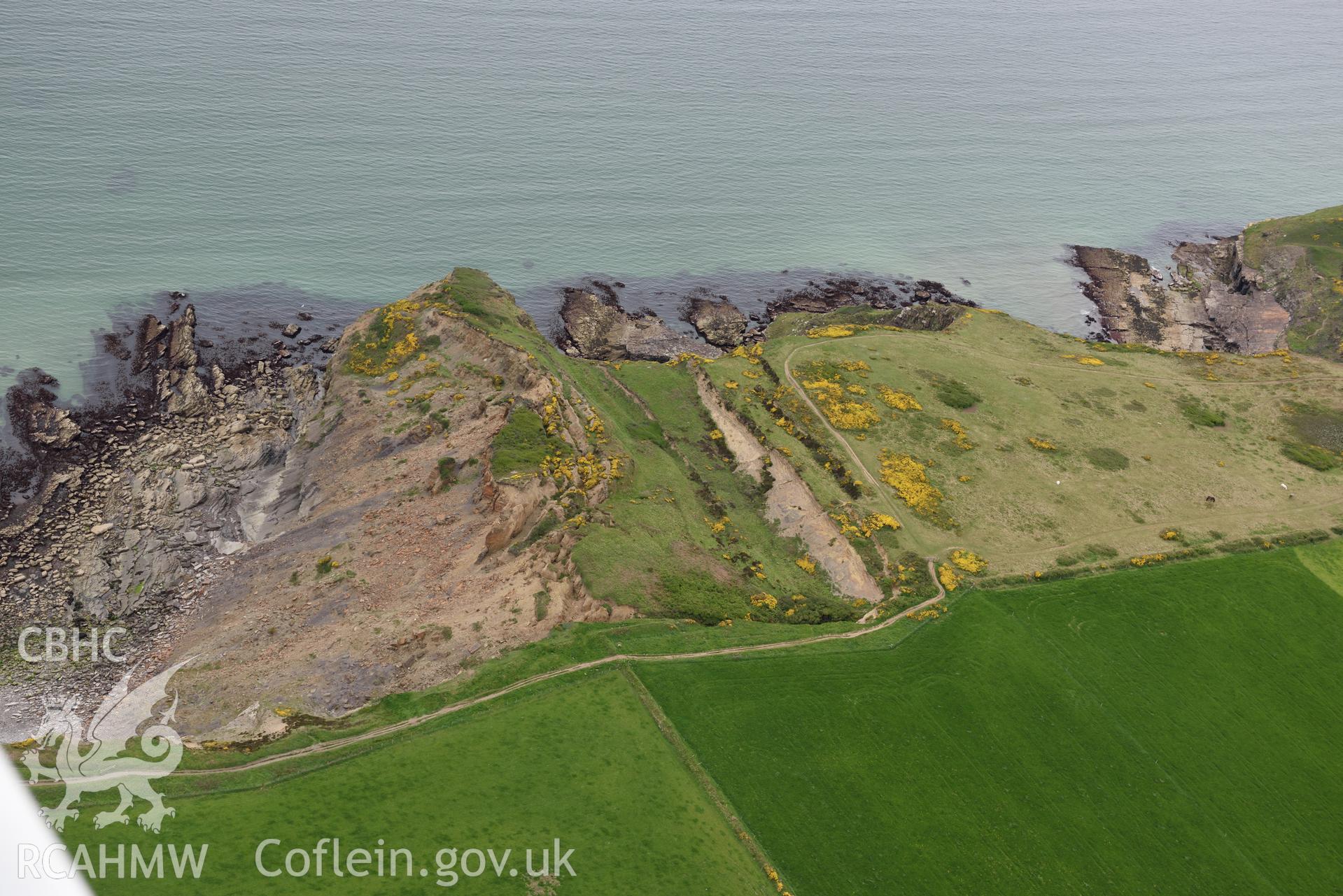 Black Point Rath coastal promontory fort. Baseline aerial reconnaissance survey for the CHERISH Project. ? Crown: CHERISH PROJECT 2017. Produced with EU funds through the Ireland Wales Co-operation Programme 2014-2020. All material made freely available through the Open Government Licence.