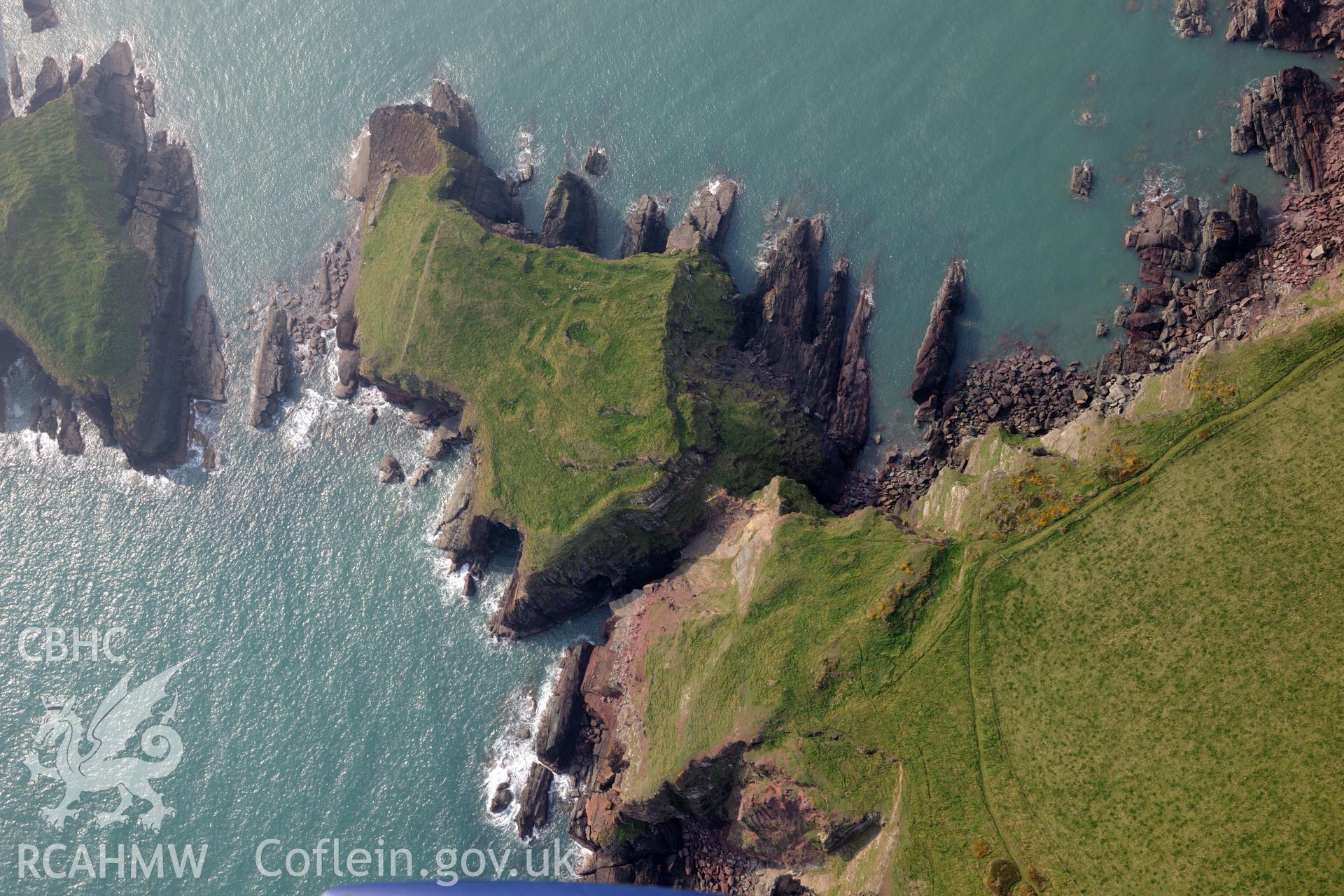 Royal Commission aerial photograph of Sheep Island taken on 27th March 2017. Baseline aerial reconnaissance survey for the CHERISH Project. ? Crown: CHERISH PROJECT 2019. Produced with EU funds through the Ireland Wales Co-operation Programme 2014-2020. All material made freely available through the Open Government Licence.