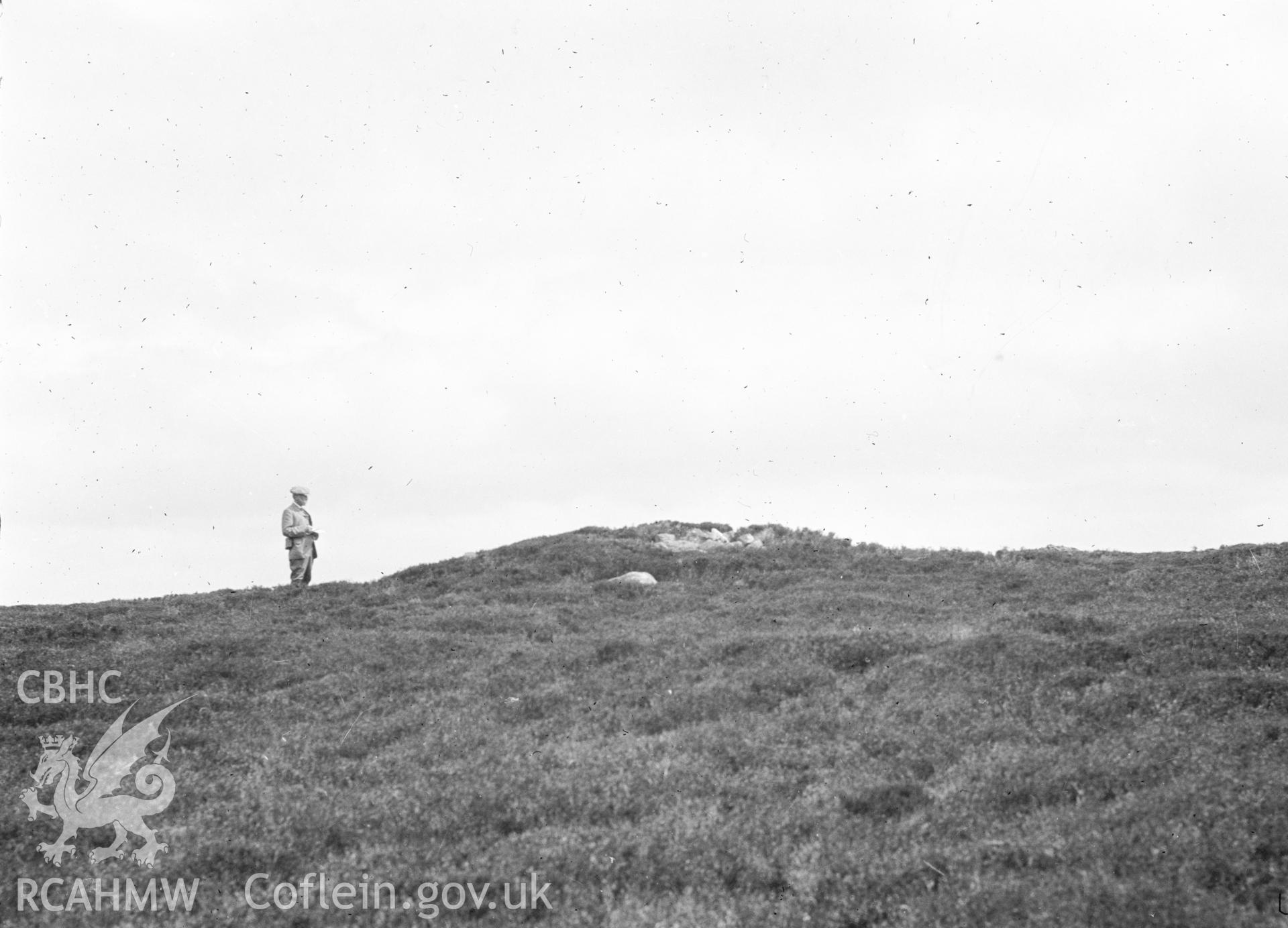 Digital copy of a nitrate negative showing Cryn y Brain Tumulus.