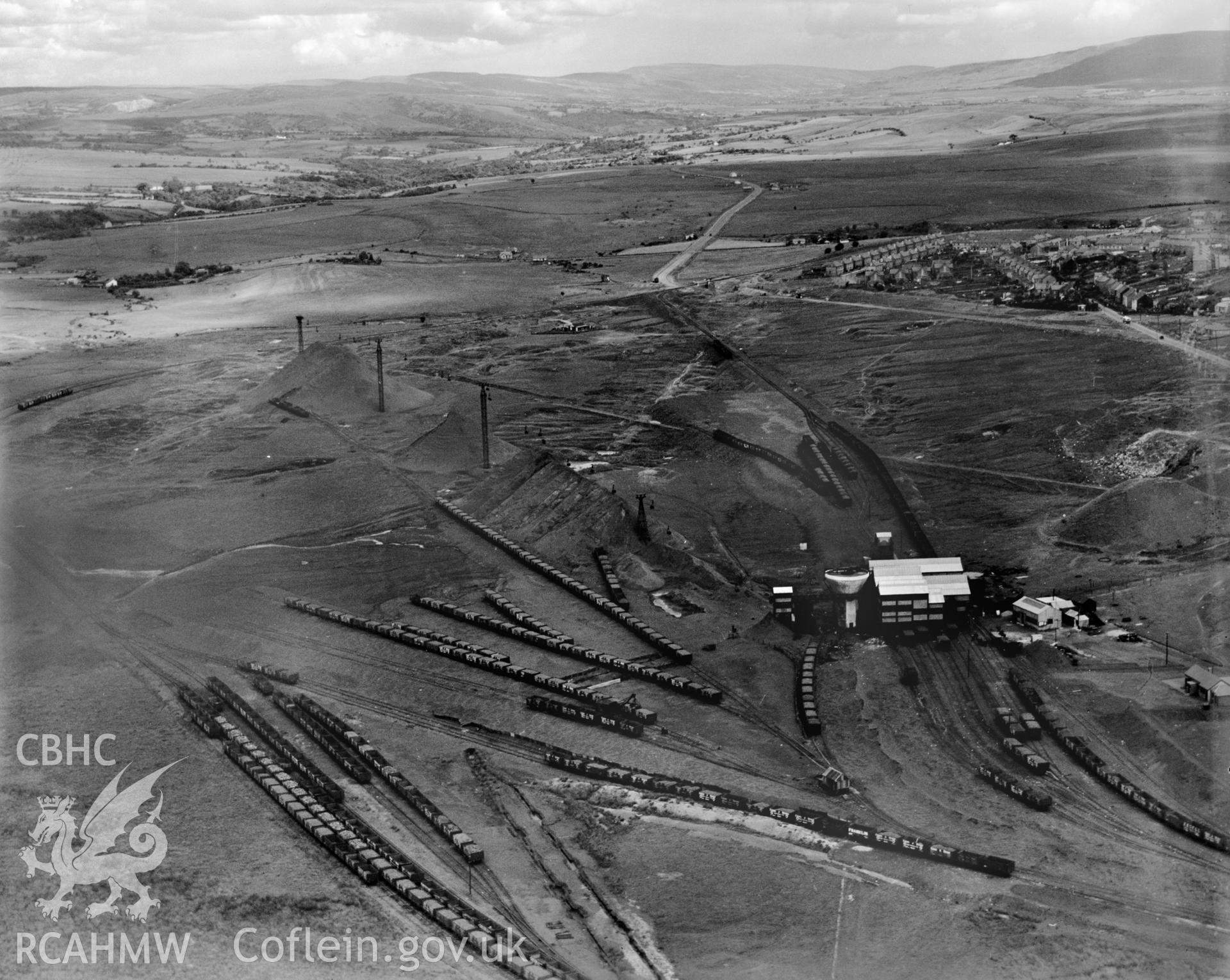 View of Onllwyn coal washery, processing and distribution centre, commissioned by Evans & Bevan, Neath. Oblique aerial photograph, 5?x4? BW glass plate.