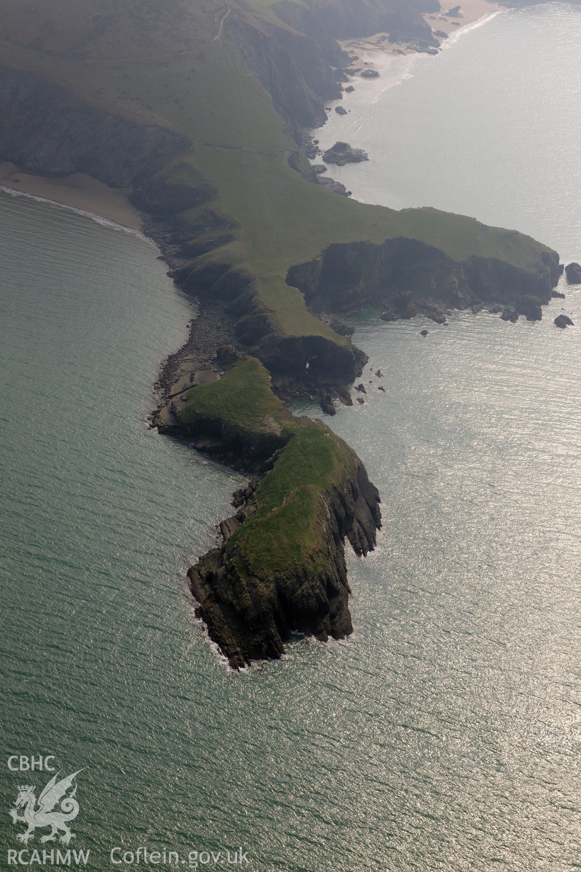 Royal Commission aerial photograph of Ynys Lochtyn taken on 27th March 2017. Baseline aerial reconnaissance survey for the CHERISH Project. ? Crown: CHERISH PROJECT 2017. Produced with EU funds through the Ireland Wales Co-operation Programme 2014-2020. All material made freely available through the Open Government Licence.