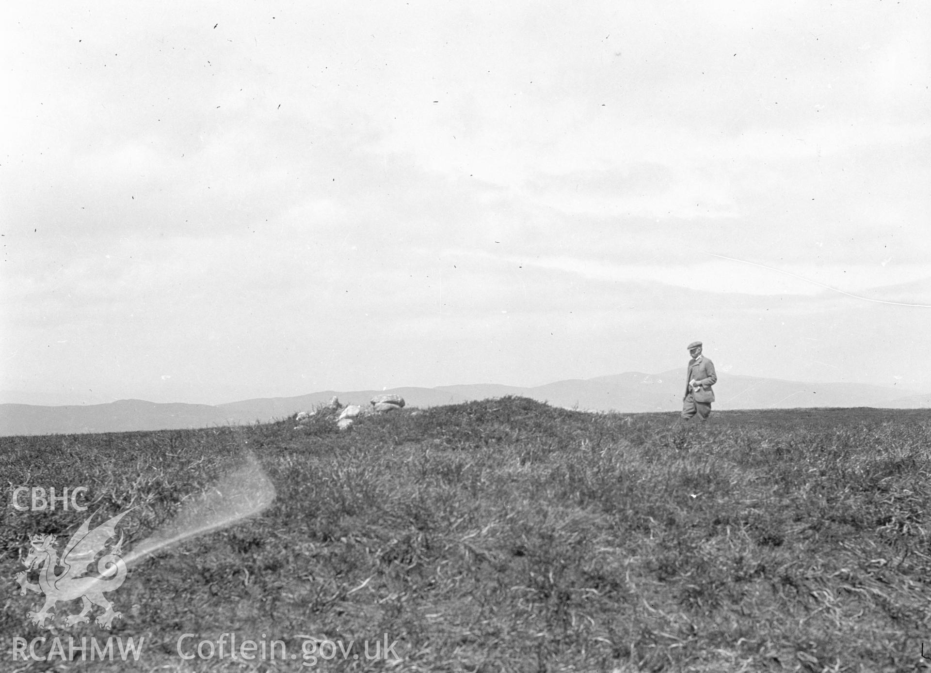 Digital copy of a nitrate negative showing Cryn y Brain Tumulus.