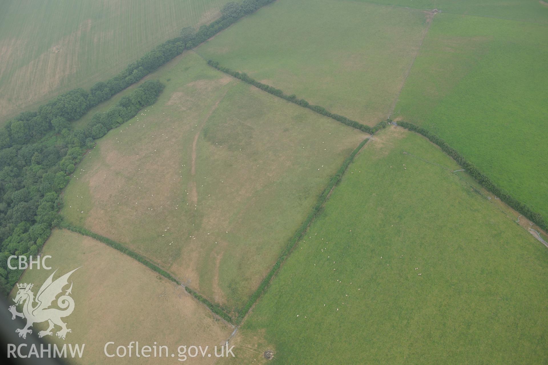 Royal Commission aerial photography of Broadway enclosure recorded during drought conditions on 22nd July 2013.