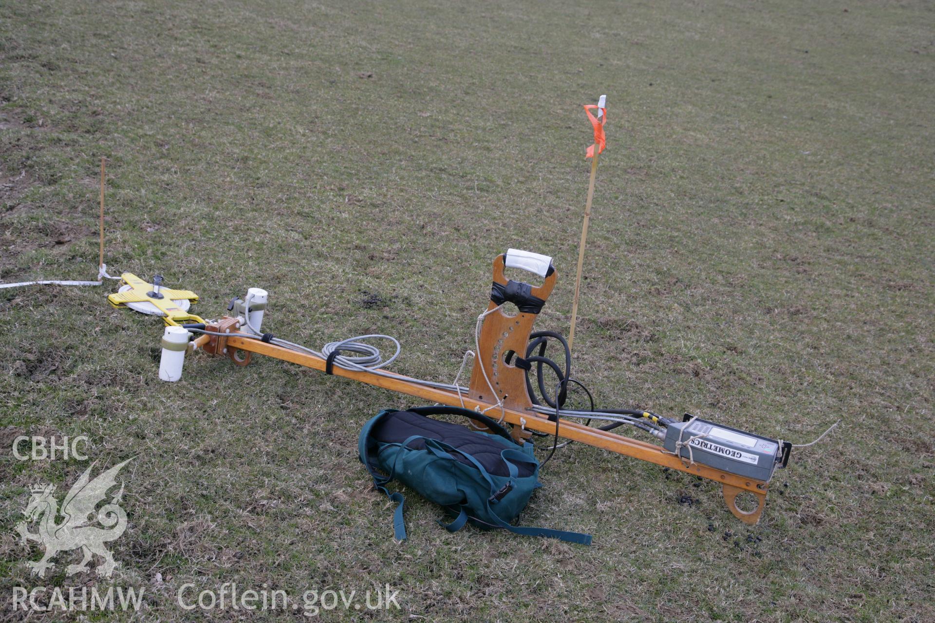 Geophysical (gradiometry) survey of Pen y Castell defended enclosure by ArchaeoPhysica LTD, conducted on 27th March 2013.