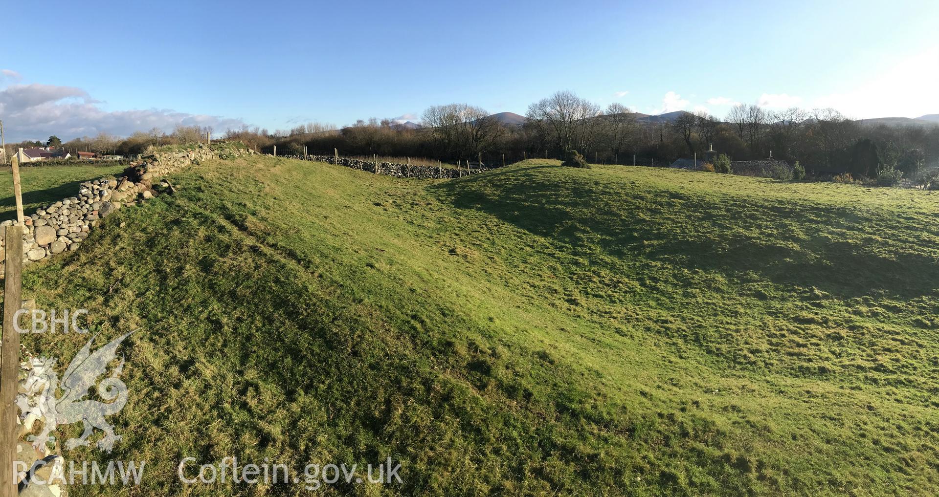 Digital colour photograph showing Hen Gastell homestead, Llanwnda, taken by Paul Davis on 3rd December 2019.