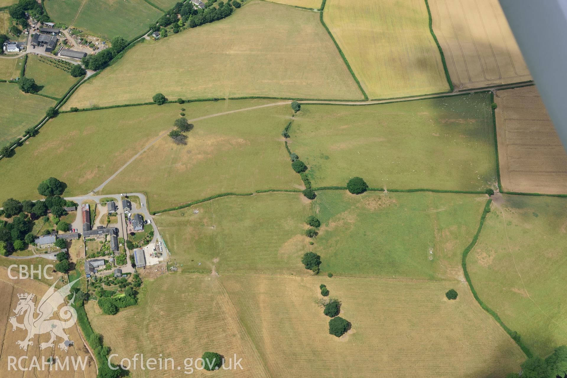 Royal Commission aerial photography of Clyro Roman fort, with parchmarks, taken on 19th July 2018 during the 2018 drought.