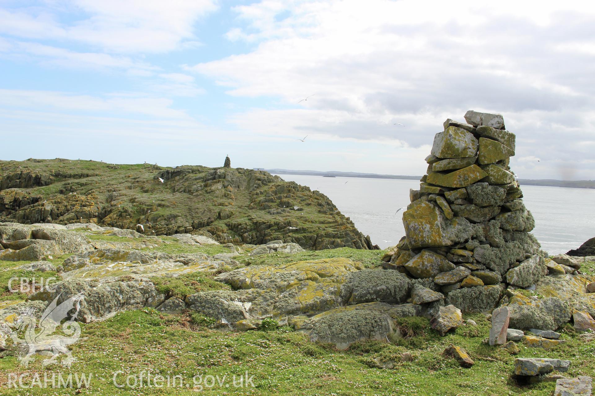 Skerries, northern stone beacons