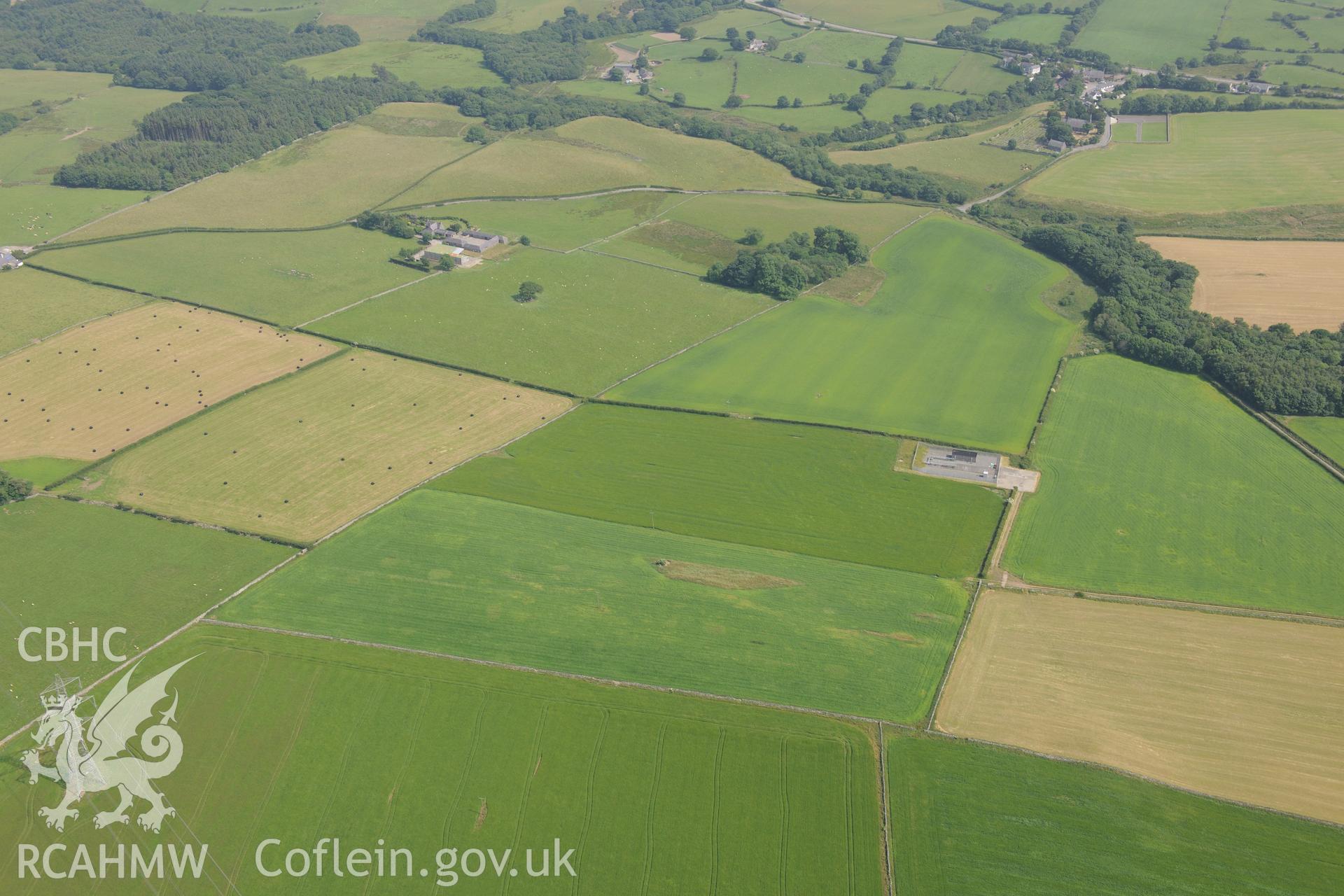 Roman Road, north of Ty'n-Llwyn, south of Bangor. Oblique aerial photograph taken during the Royal Commission?s programme of archaeological aerial reconnaissance by Toby Driver on 12th July 2013.