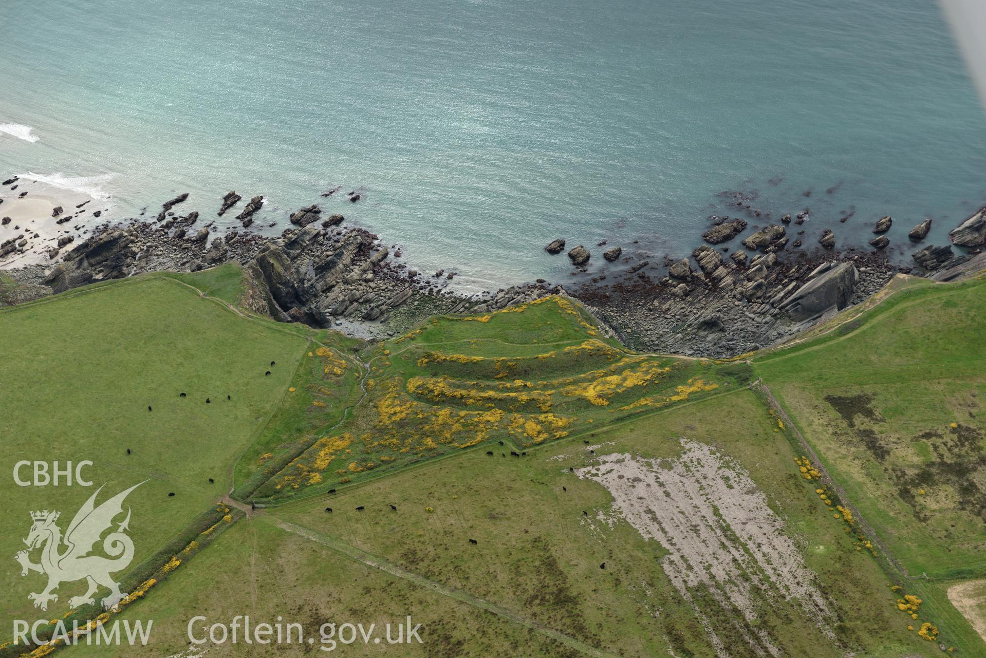 Watery Bay Rath. Baseline aerial reconnaissance survey for the CHERISH Project. ? Crown: CHERISH PROJECT 2017. Produced with EU funds through the Ireland Wales Co-operation Programme 2014-2020. All material made freely available through the Open Government Licence.