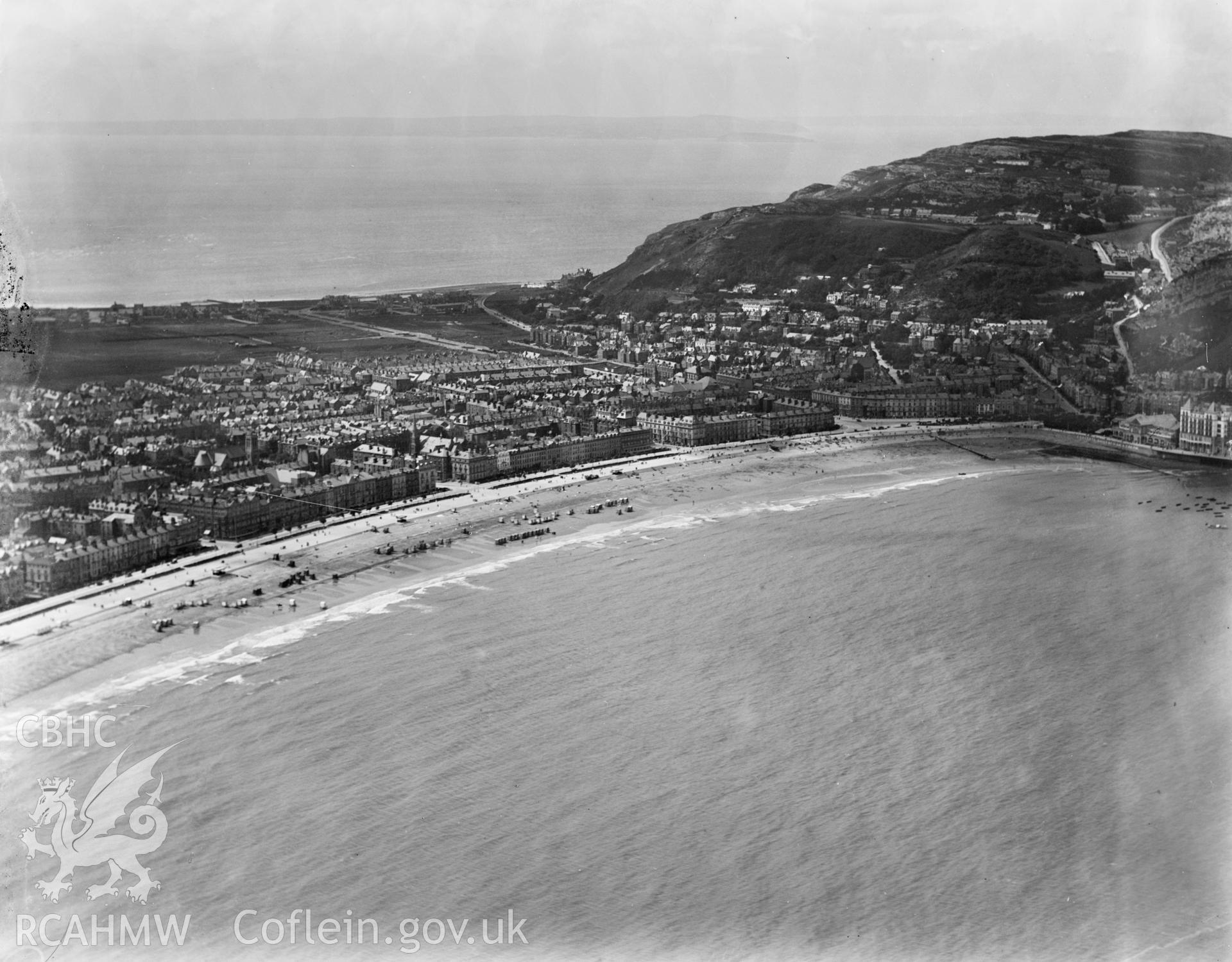 General view of Llandudno, oblique aerial view. 5?x4? black and white glass plate negative.