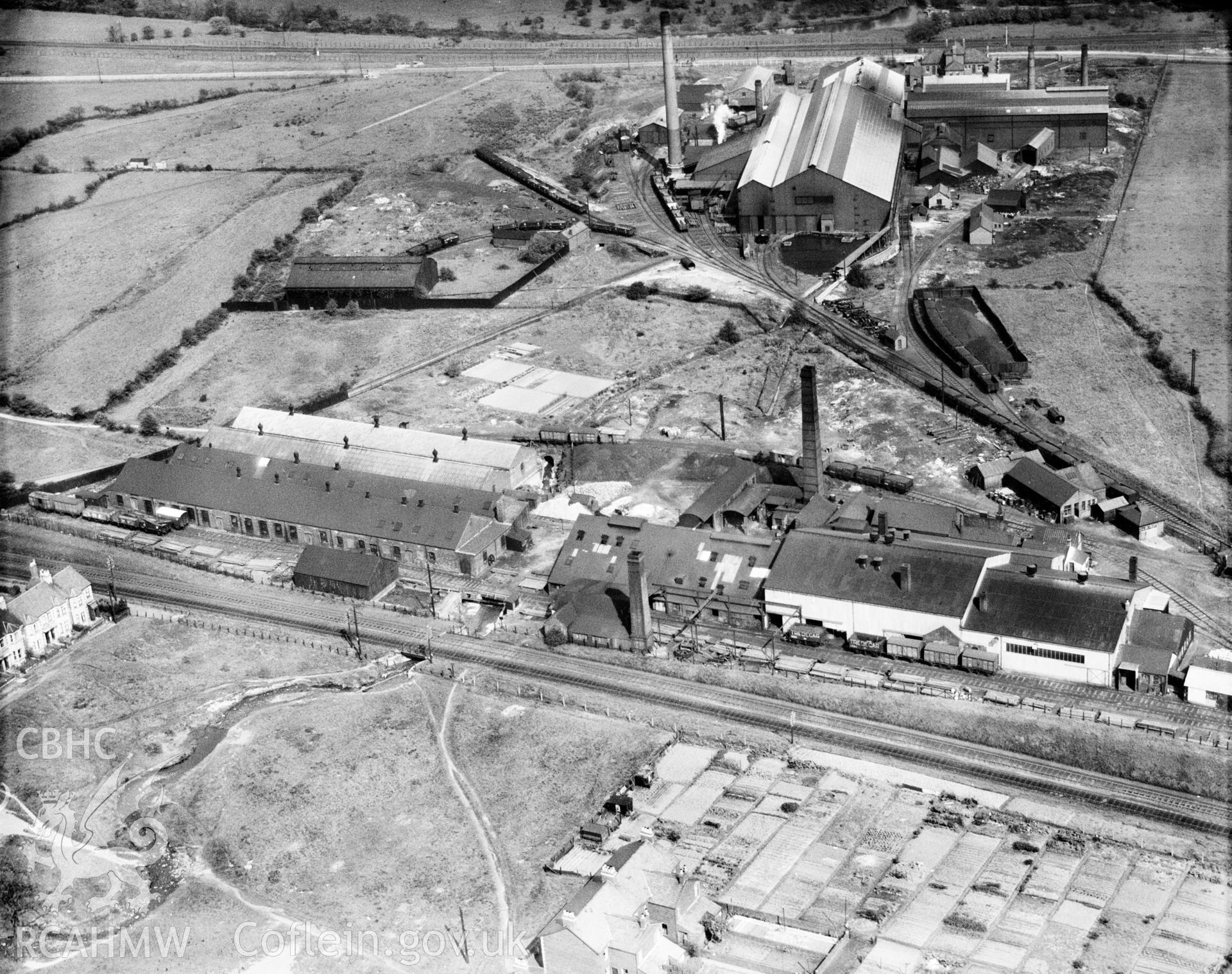 View of Redbrook Tinplate Co., Pontnewydd, oblique aerial view. 5?x4? black and white glass plate negative.