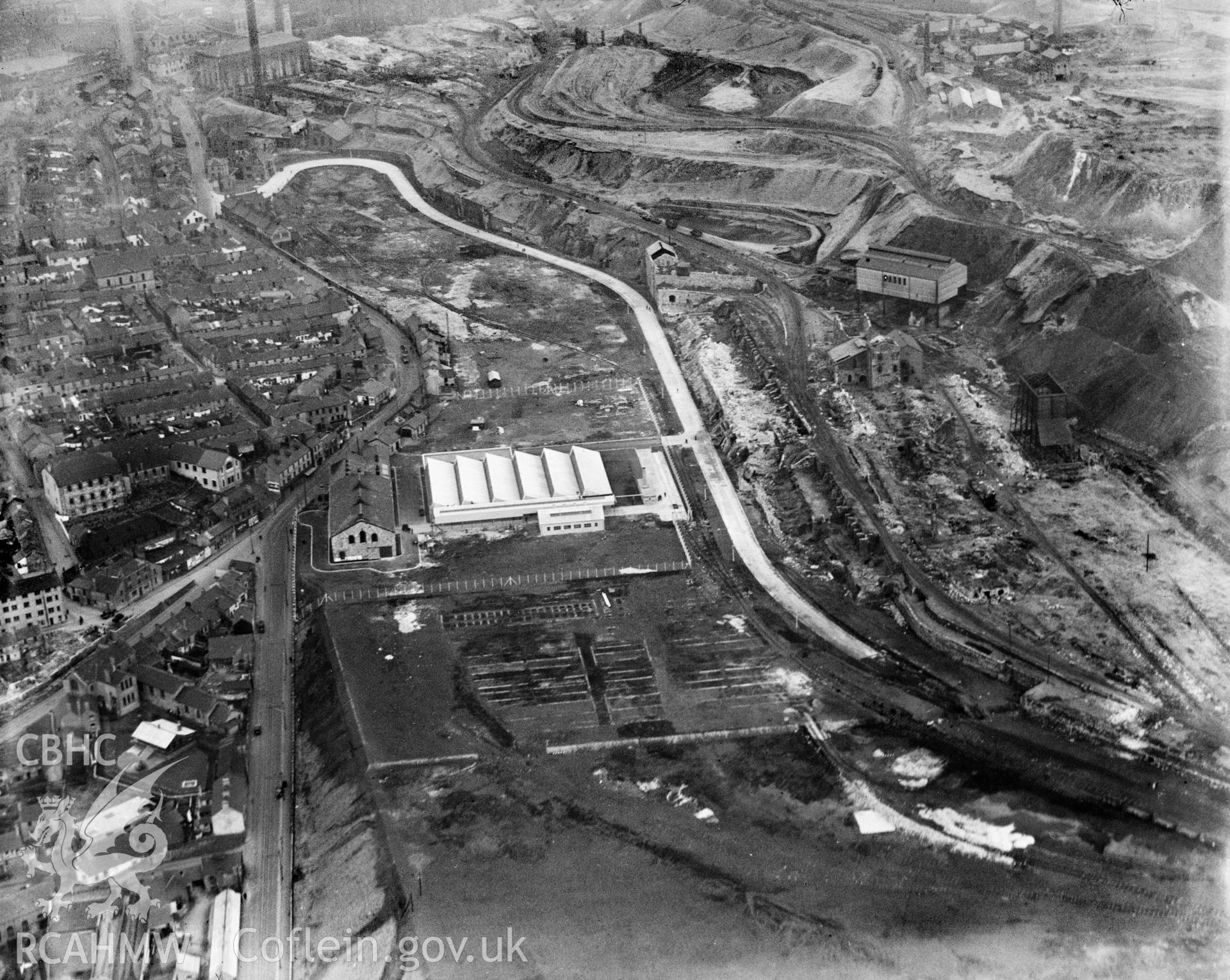 View of Dowlais Ironworks showing Dowlais great tip, oblique aerial view. 5?x4? black and white glass plate negative.