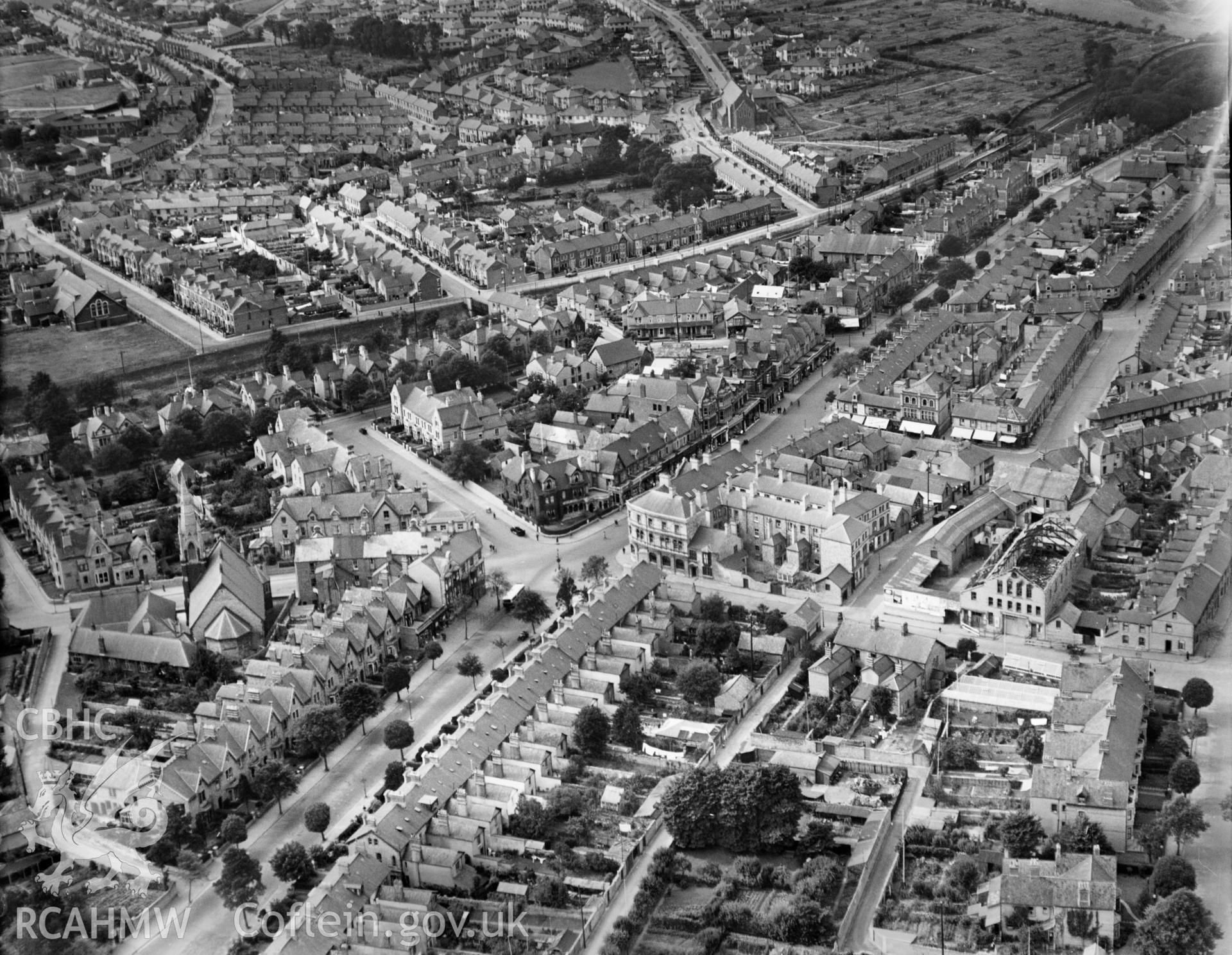 General view of Penarth, oblique aerial view. 5?x4? black and white glass plate negative.