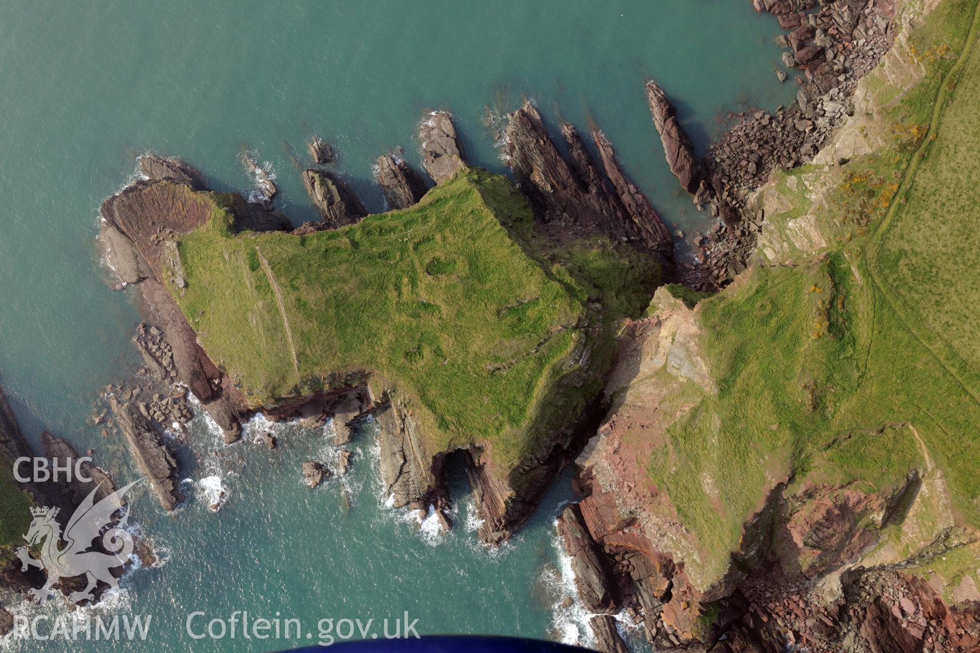 Royal Commission aerial photograph of Sheep Island taken on 27th March 2017. Baseline aerial reconnaissance survey for the CHERISH Project. ? Crown: CHERISH PROJECT 2019. Produced with EU funds through the Ireland Wales Co-operation Programme 2014-2020. All material made freely available through the Open Government Licence.