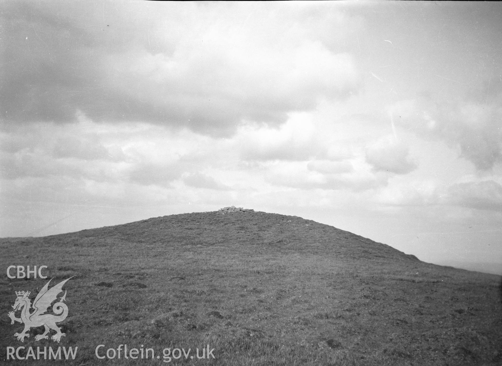 Digital copy of a nitrate negative showing Craig Berwen Tumulus.