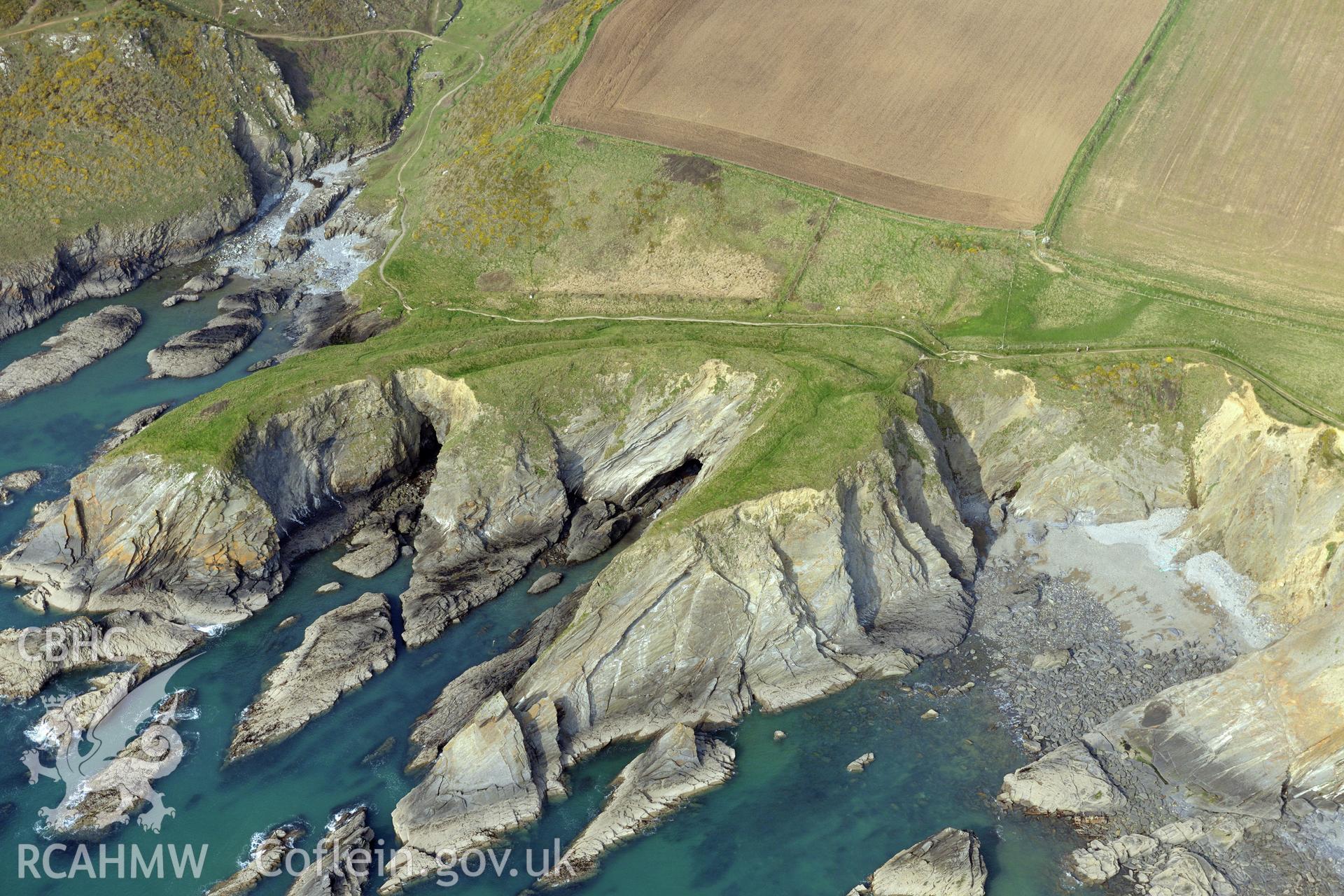 Aerial photography of Porth y Rhaw promontory fort taken on 27th March 2017 for structure from motion recording. Baseline aerial reconnaissance survey for the CHERISH Project. ? Crown: CHERISH PROJECT 2019. Produced with EU funds through the Ireland Wales Co-operation Programme 2014-2020. All material made freely available through the Open Government Licence.