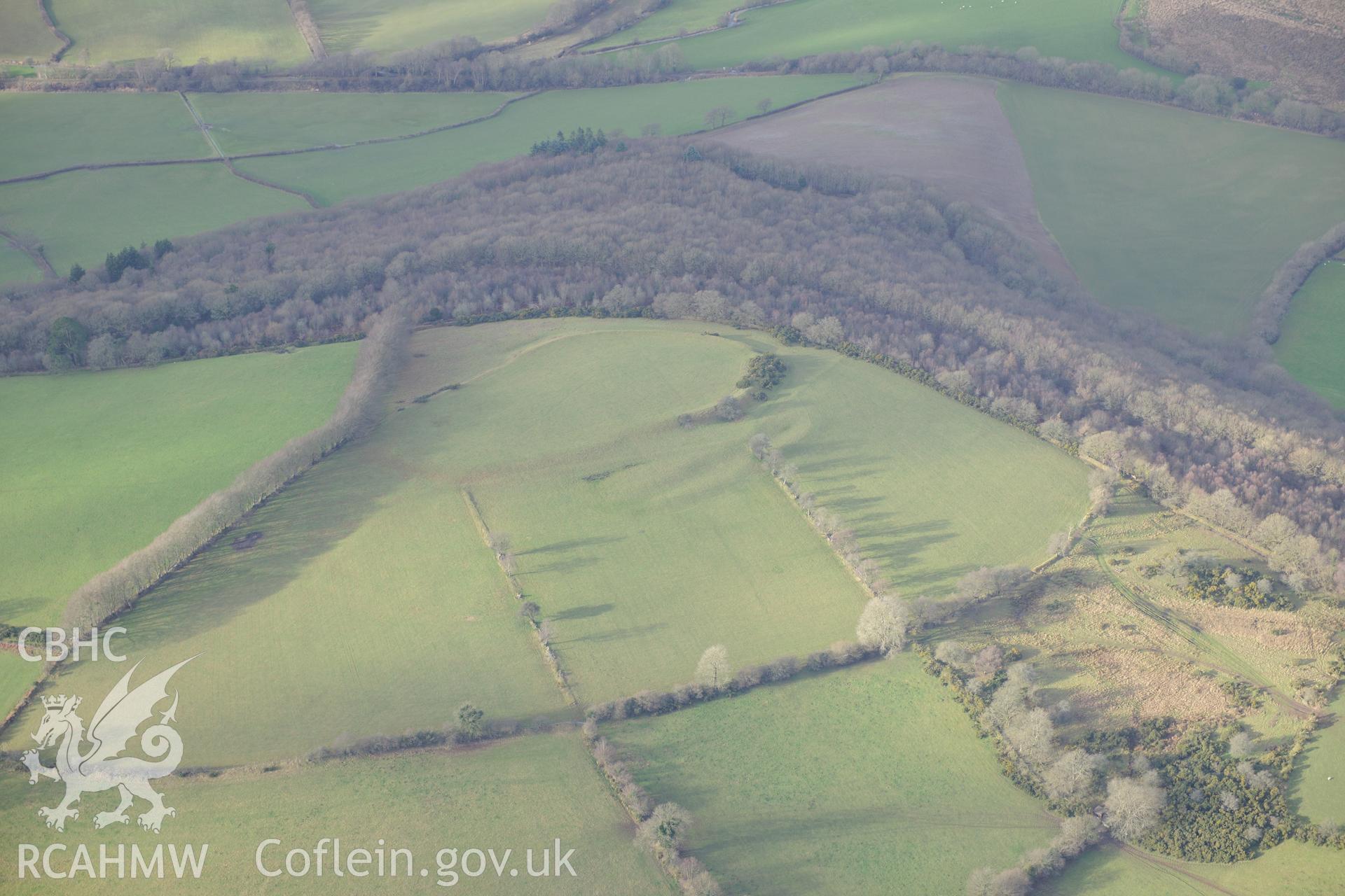 Castell Allt-Goch, Lampeter. Oblique aerial photograph taken during the Royal Commission's programme of archaeological aerial reconnaissance by Toby Driver on 6th January 2015.