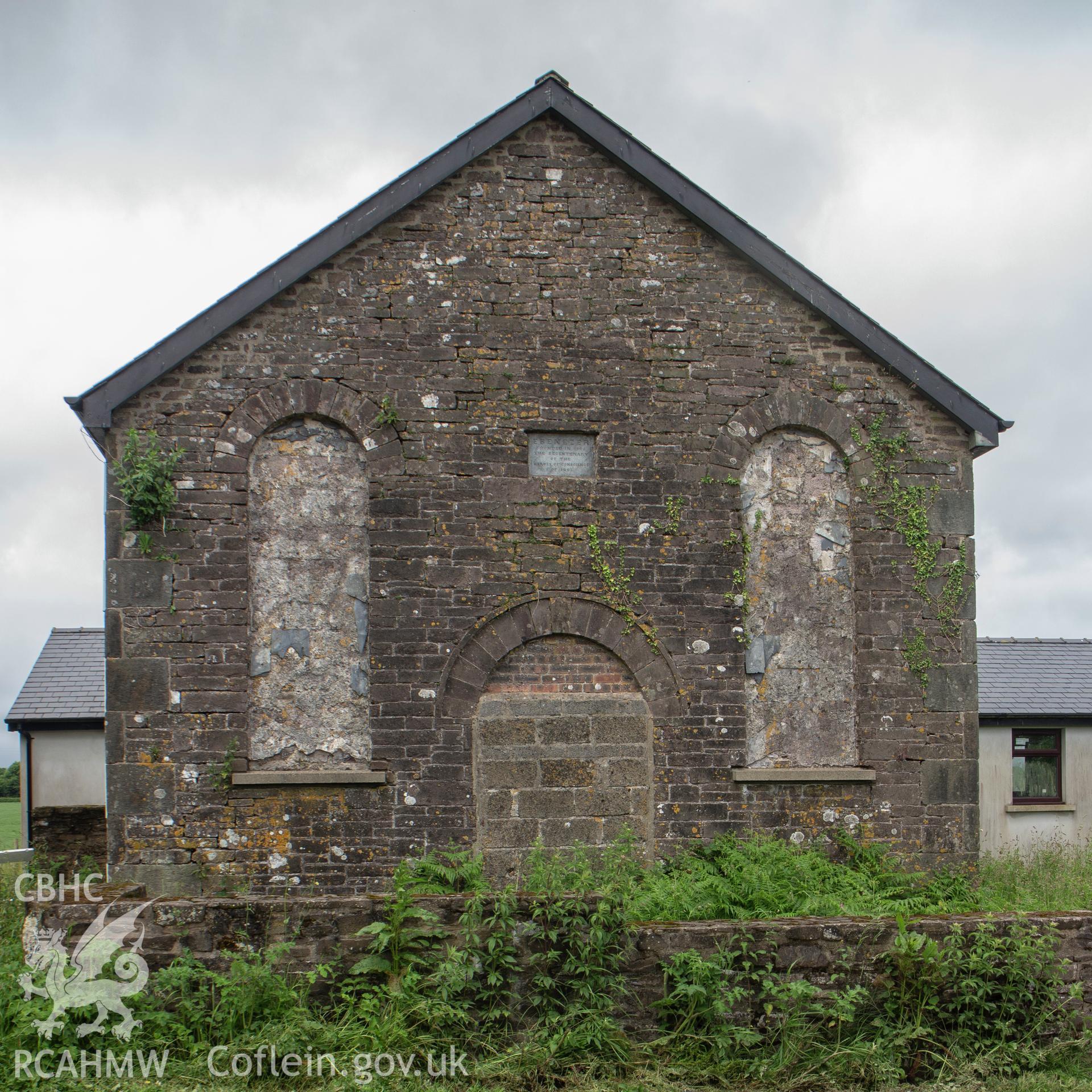 Colour photograph showing front elevation and entrance of Ebenezer English Independent Chapel, Eglwyscummin. Photographed by Richard Barrett on 20th June 2018.