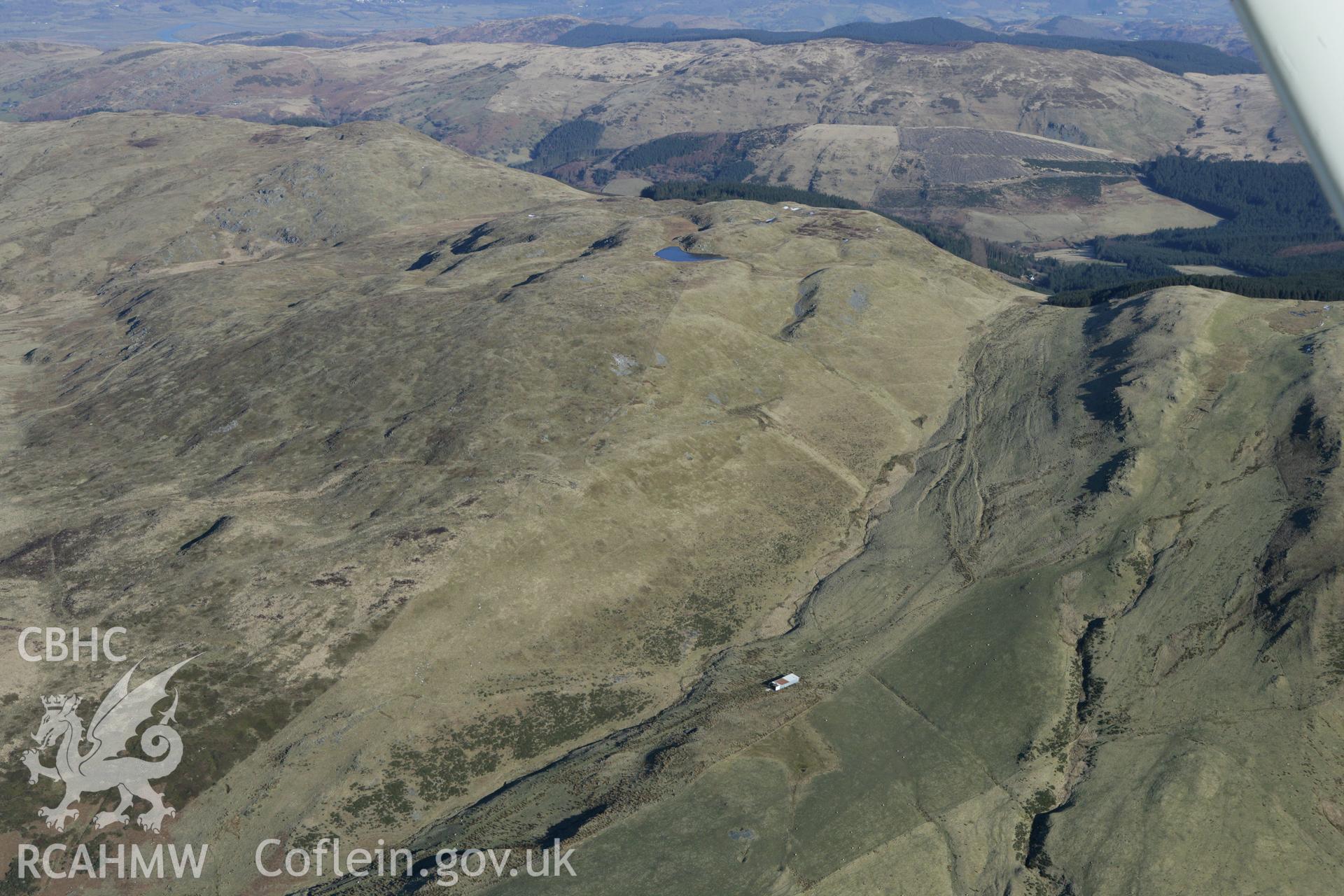 RCAHMW colour oblique photograph of Moel y Llyn, from the south. Taken by Toby Driver on 08/03/2010.